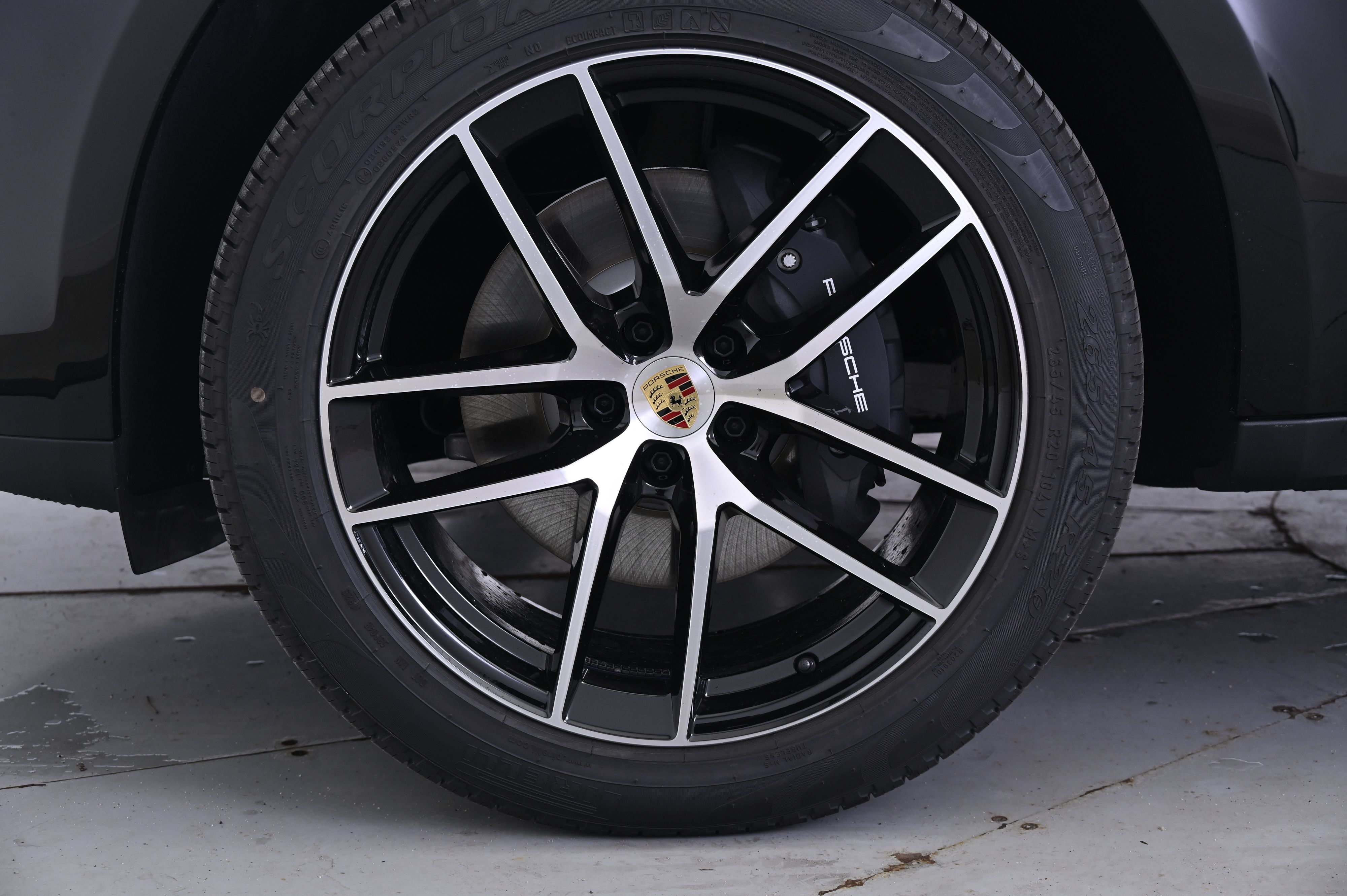 Thumbnail: 2026 Porsche Macan - 11