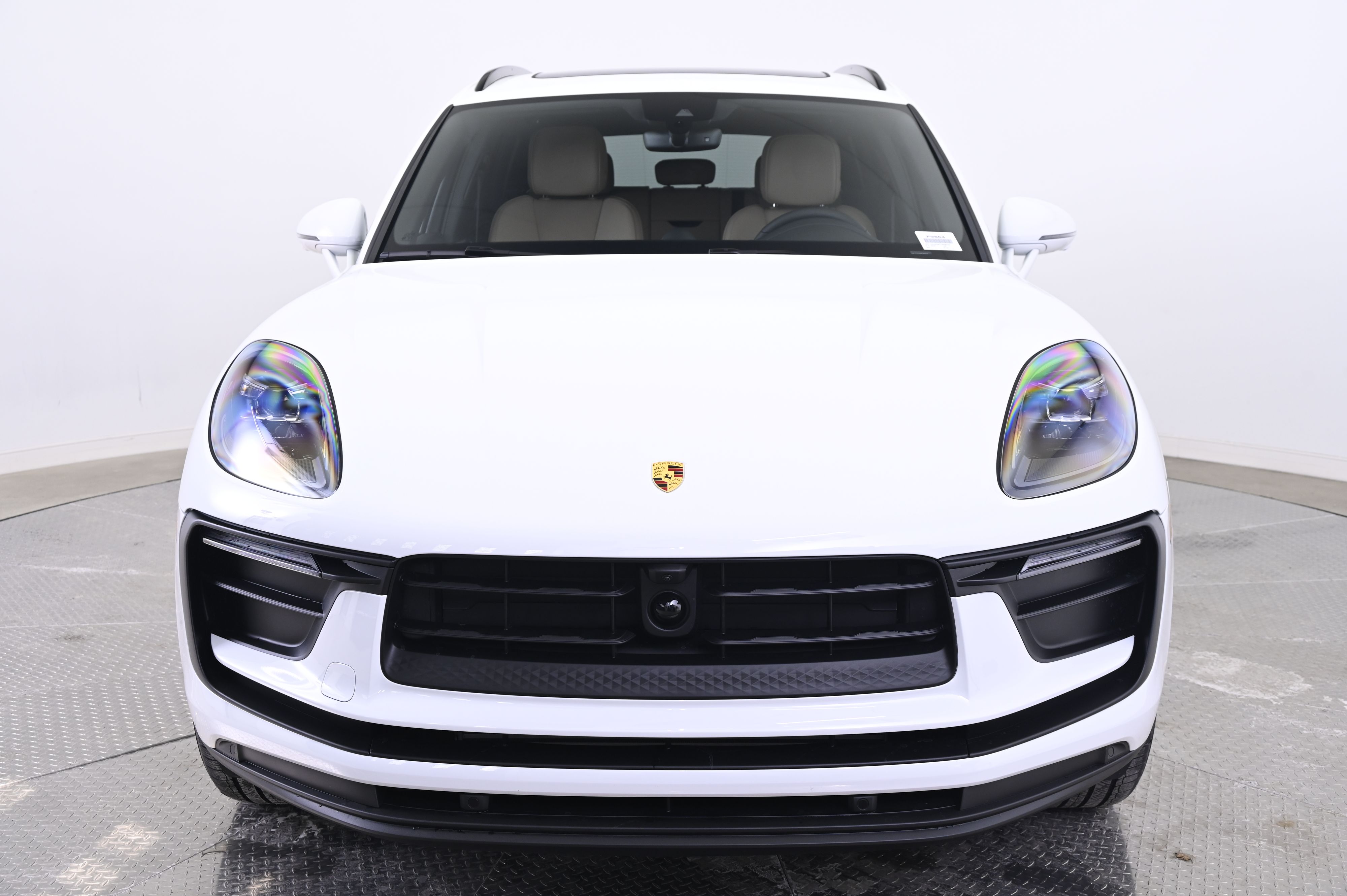 Thumbnail: 2026 Porsche Macan - 10