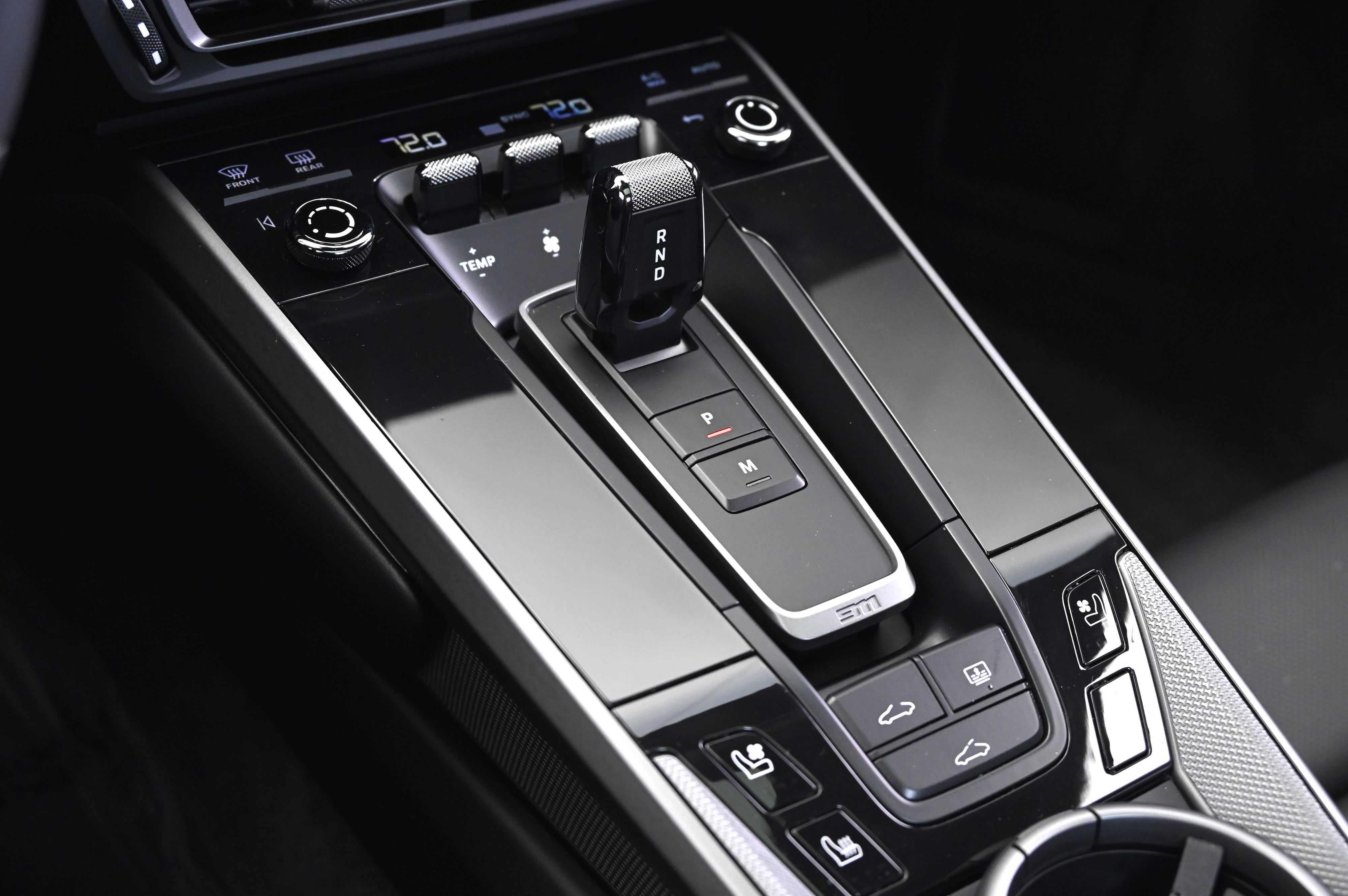 Thumbnail: 2024 Porsche 911 - 30