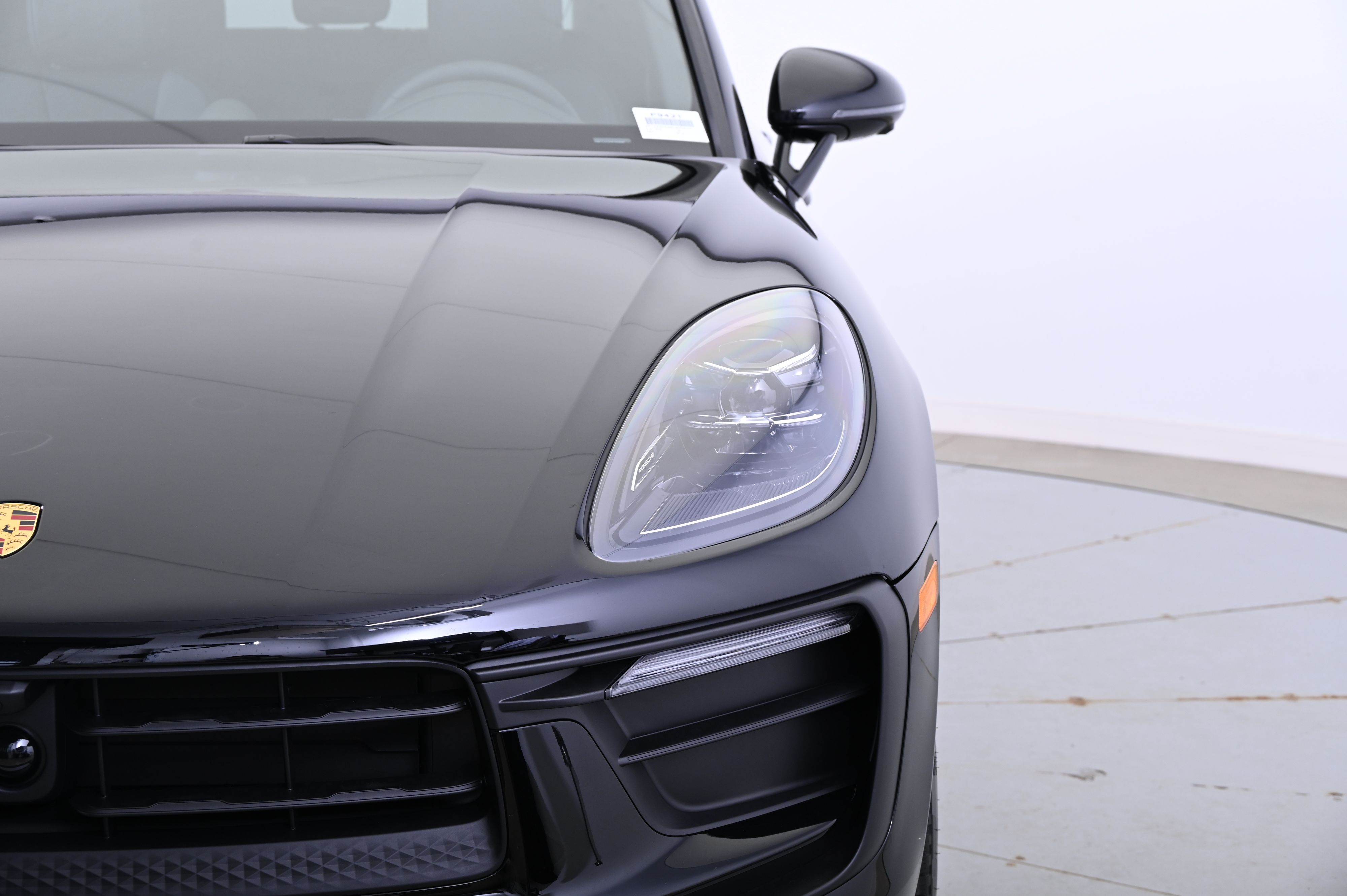 Thumbnail: 2025 Porsche Macan - 12