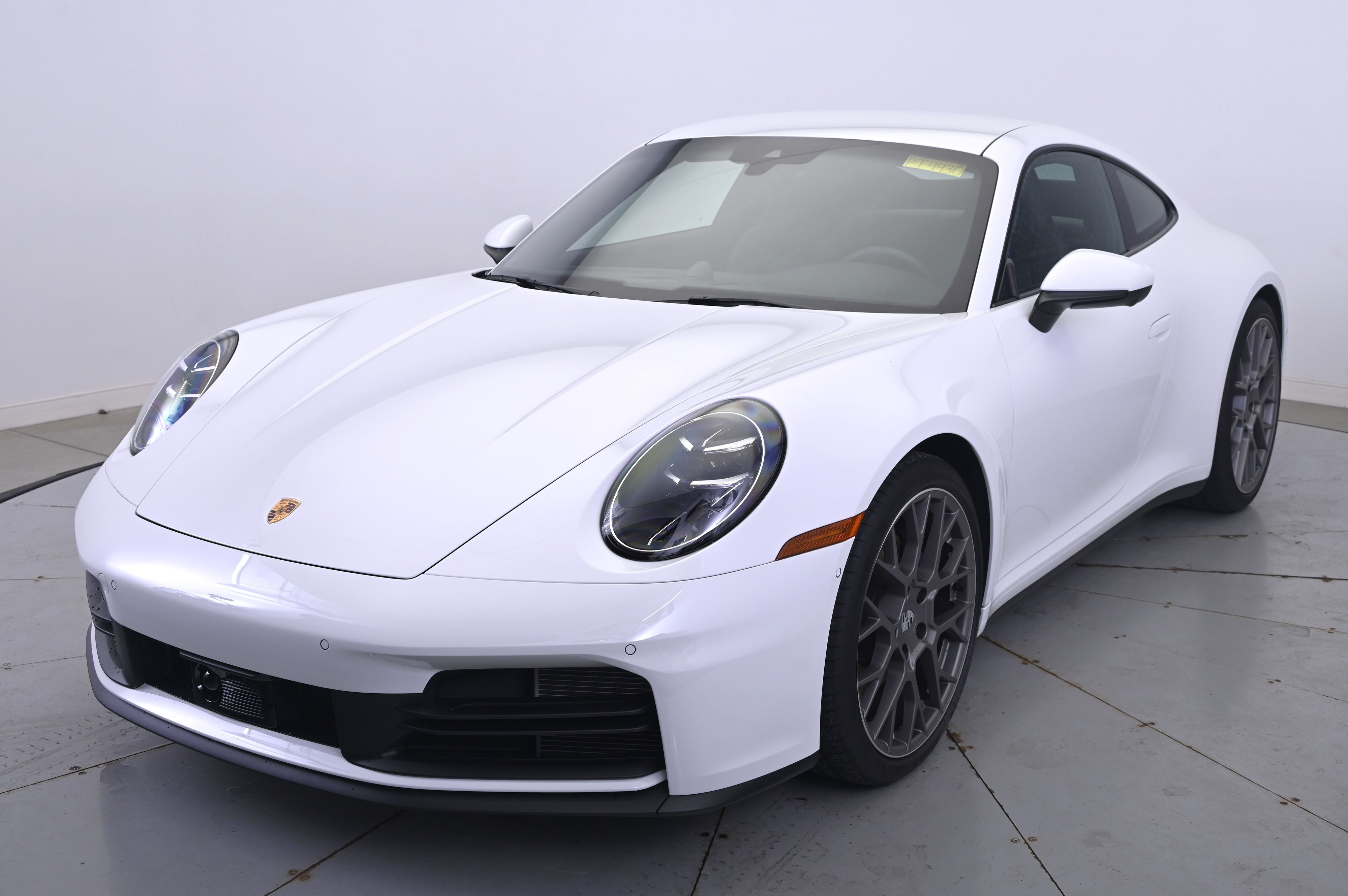 Thumbnail: 2025 Porsche 911 - 1