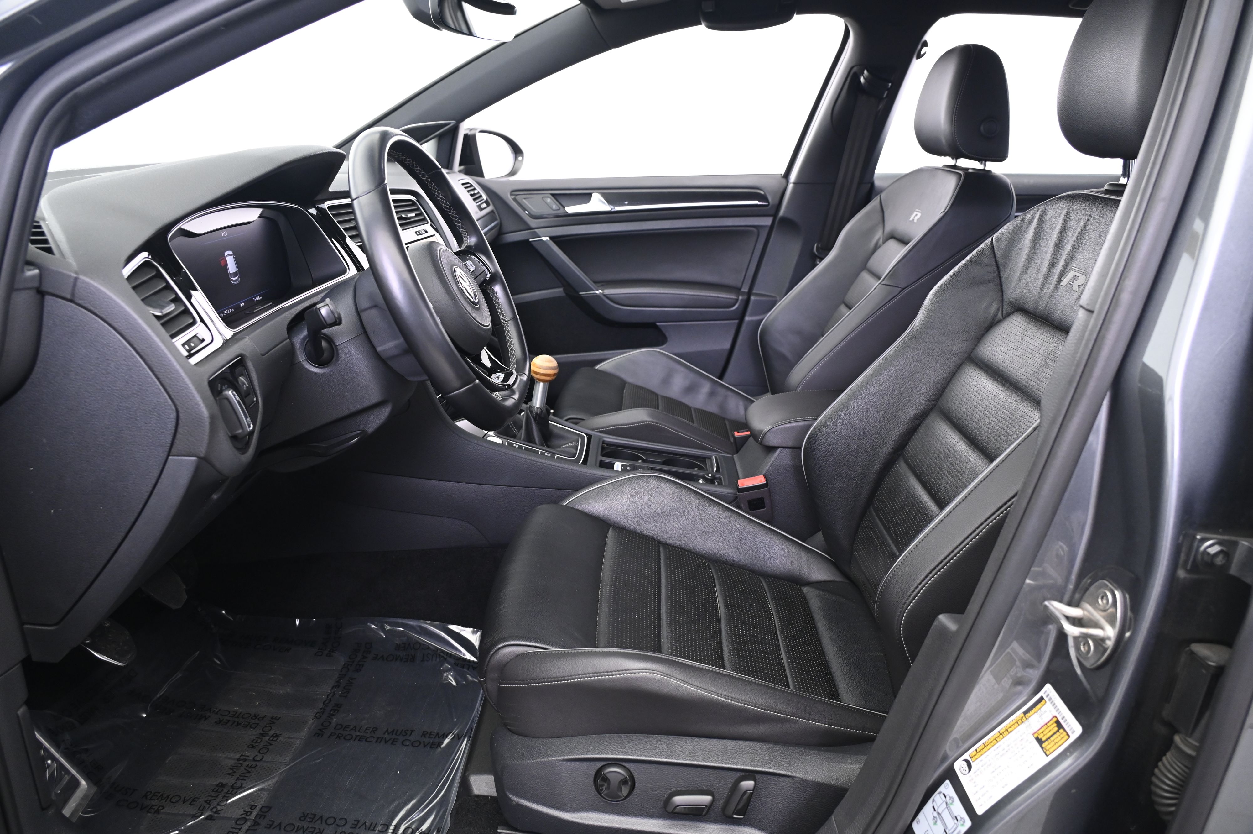 Thumbnail: 2018 Volkswagen Golf - 28