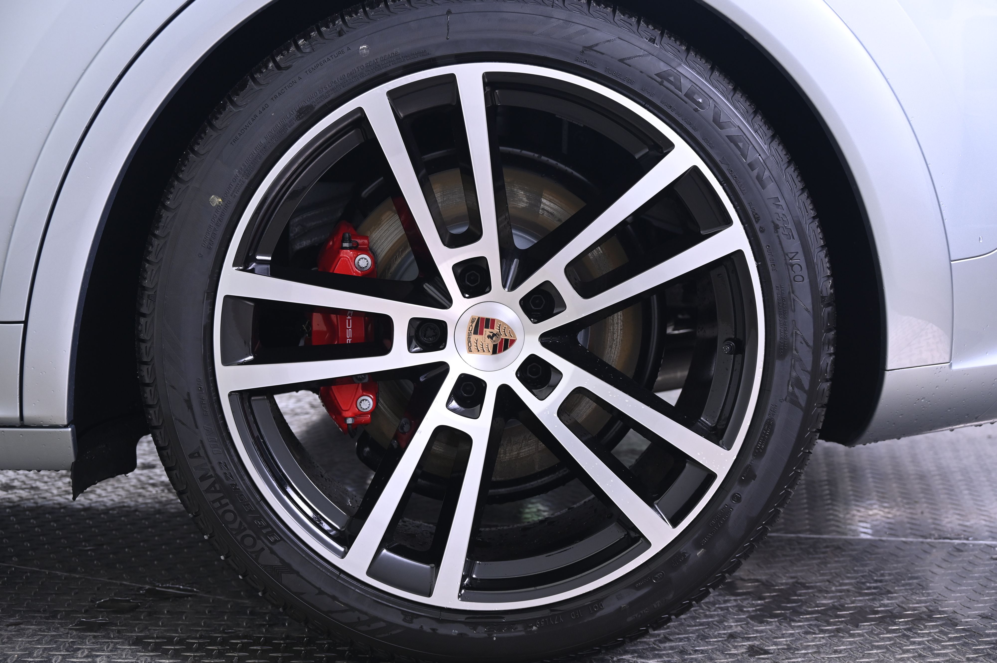 Thumbnail: 2026 Porsche Cayenne - 12