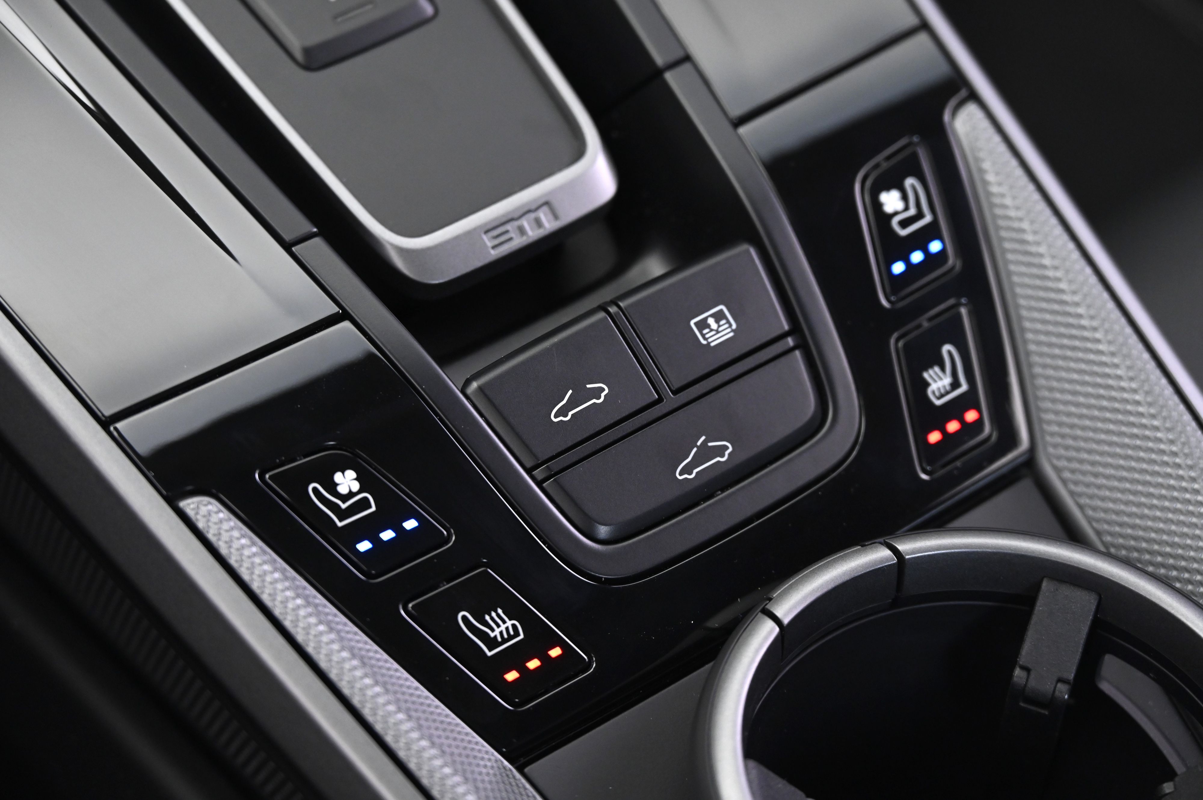 Thumbnail: 2025 Porsche 911 - 32