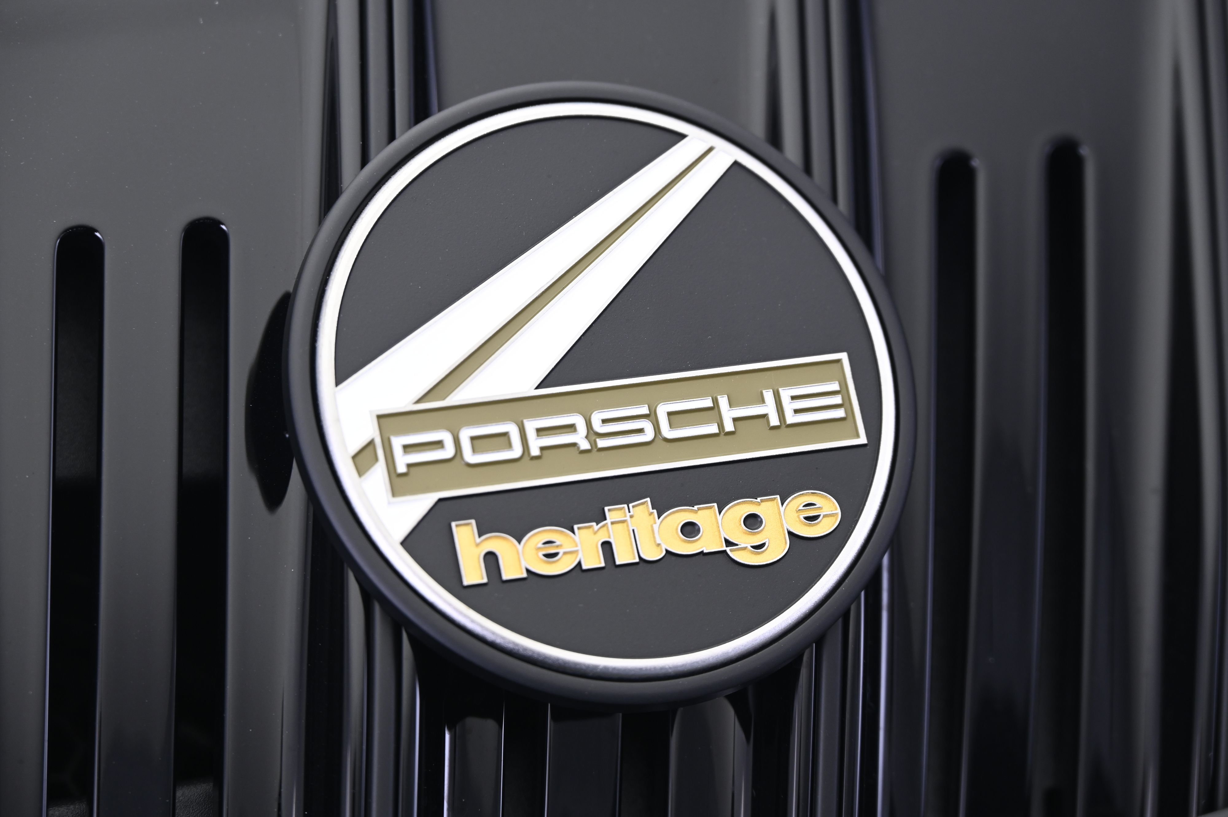 Thumbnail: 2026 Porsche 911 - 16