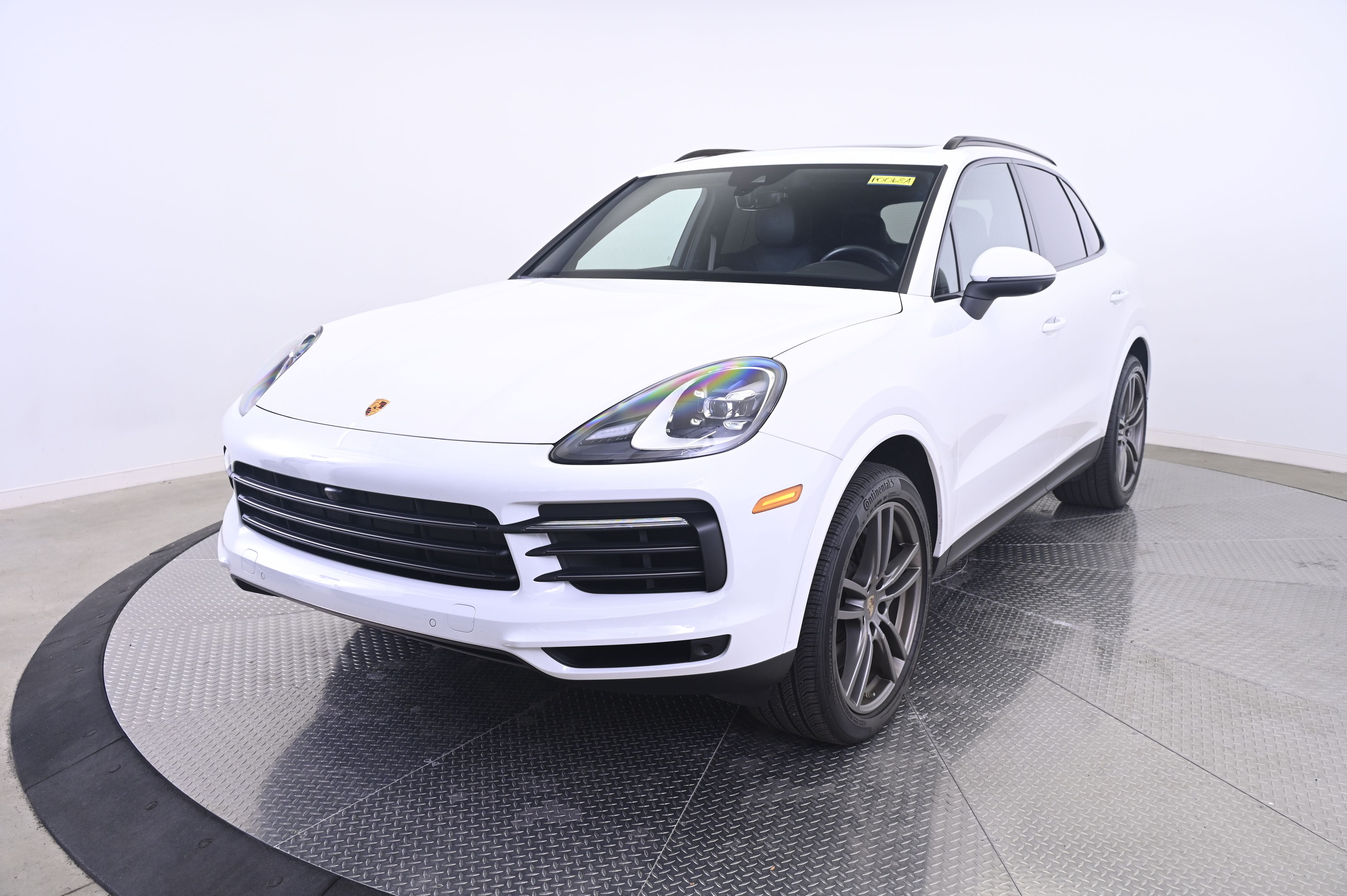 Thumbnail: 2022 Porsche Cayenne - 1