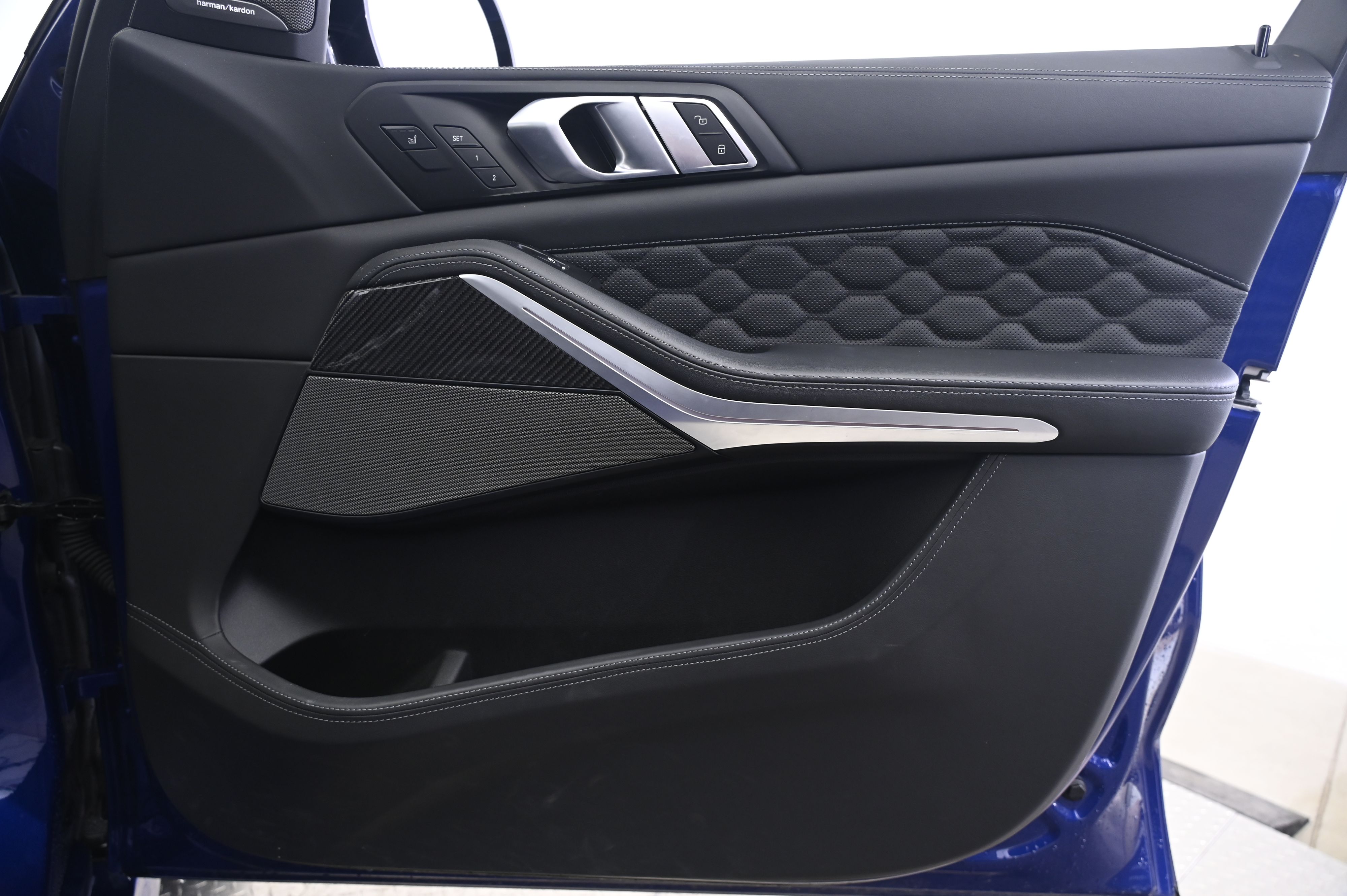 Thumbnail: 2022 BMW X5 - 20