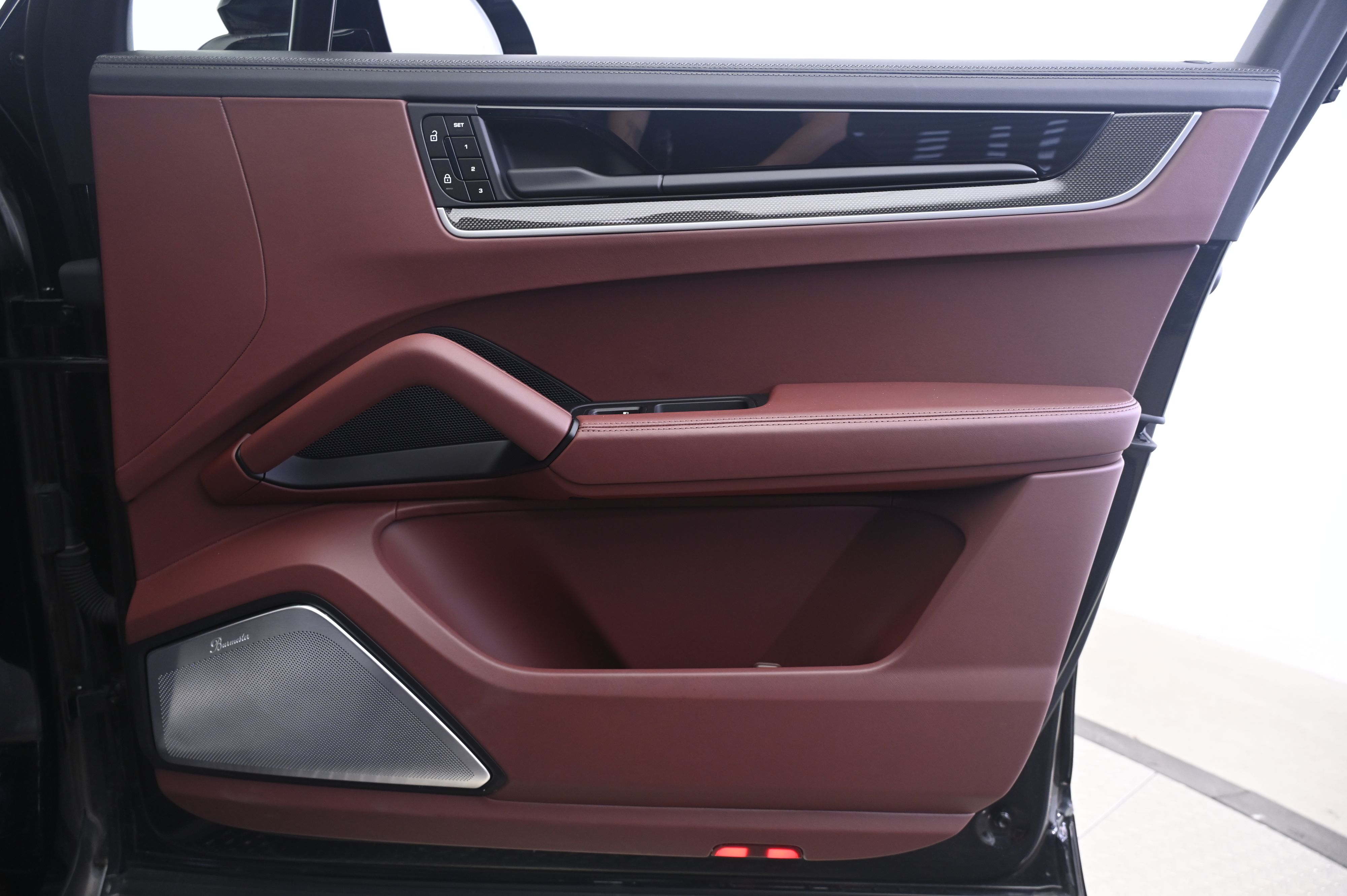 Thumbnail: 2024 Porsche Cayenne - 20