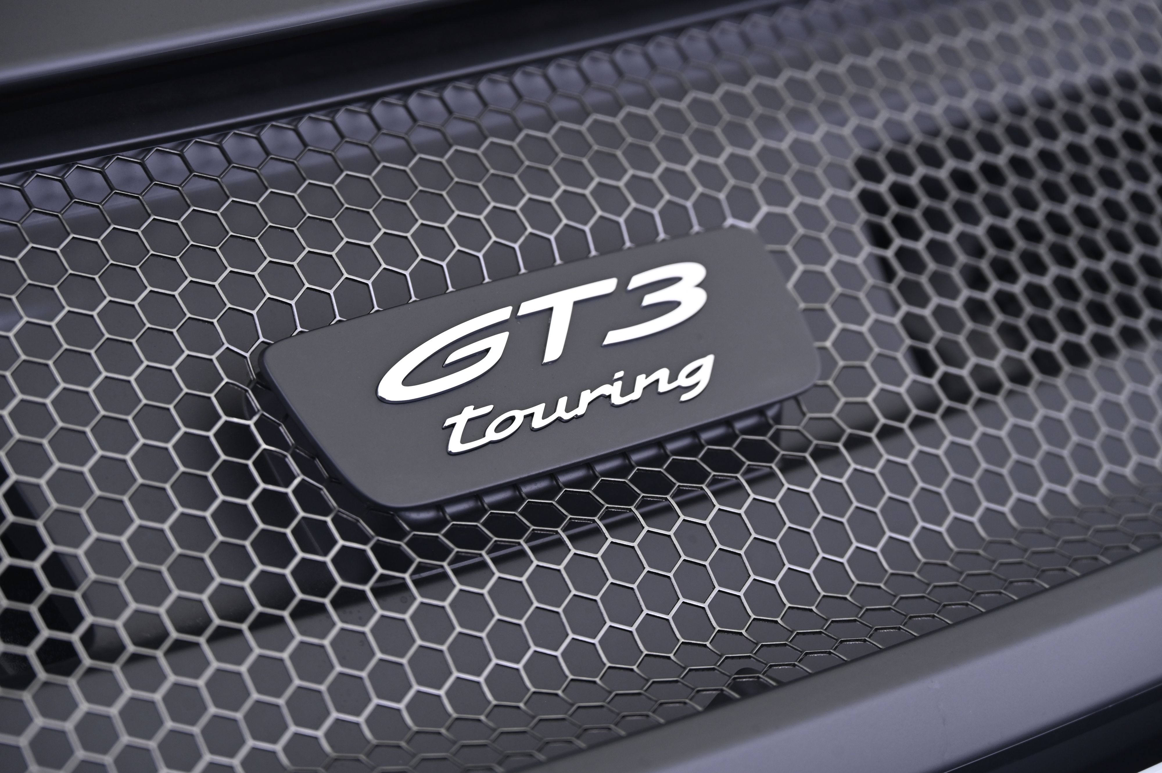 Thumbnail: 2025 Porsche 911 - 15