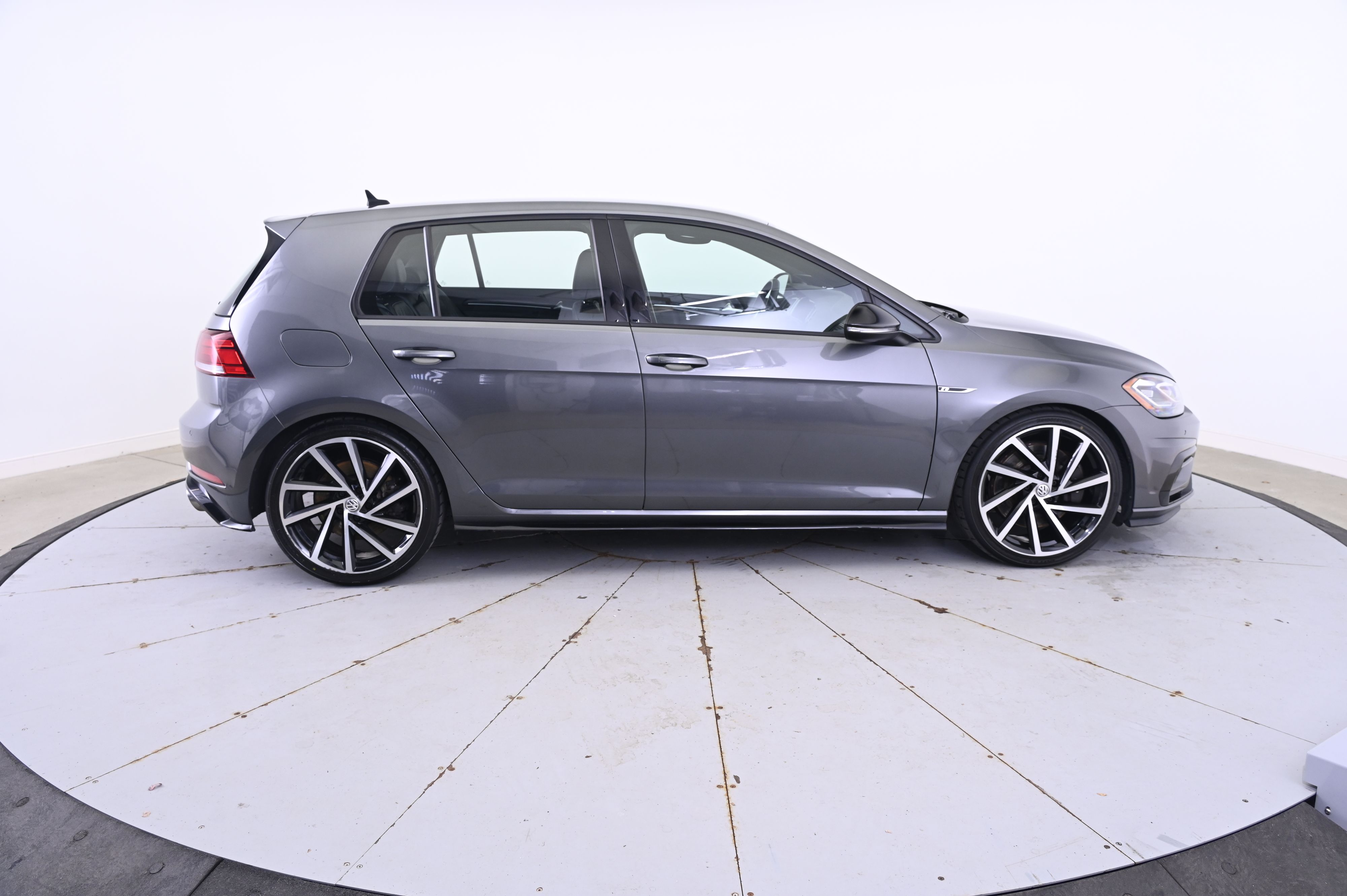 Thumbnail: 2018 Volkswagen Golf - 8