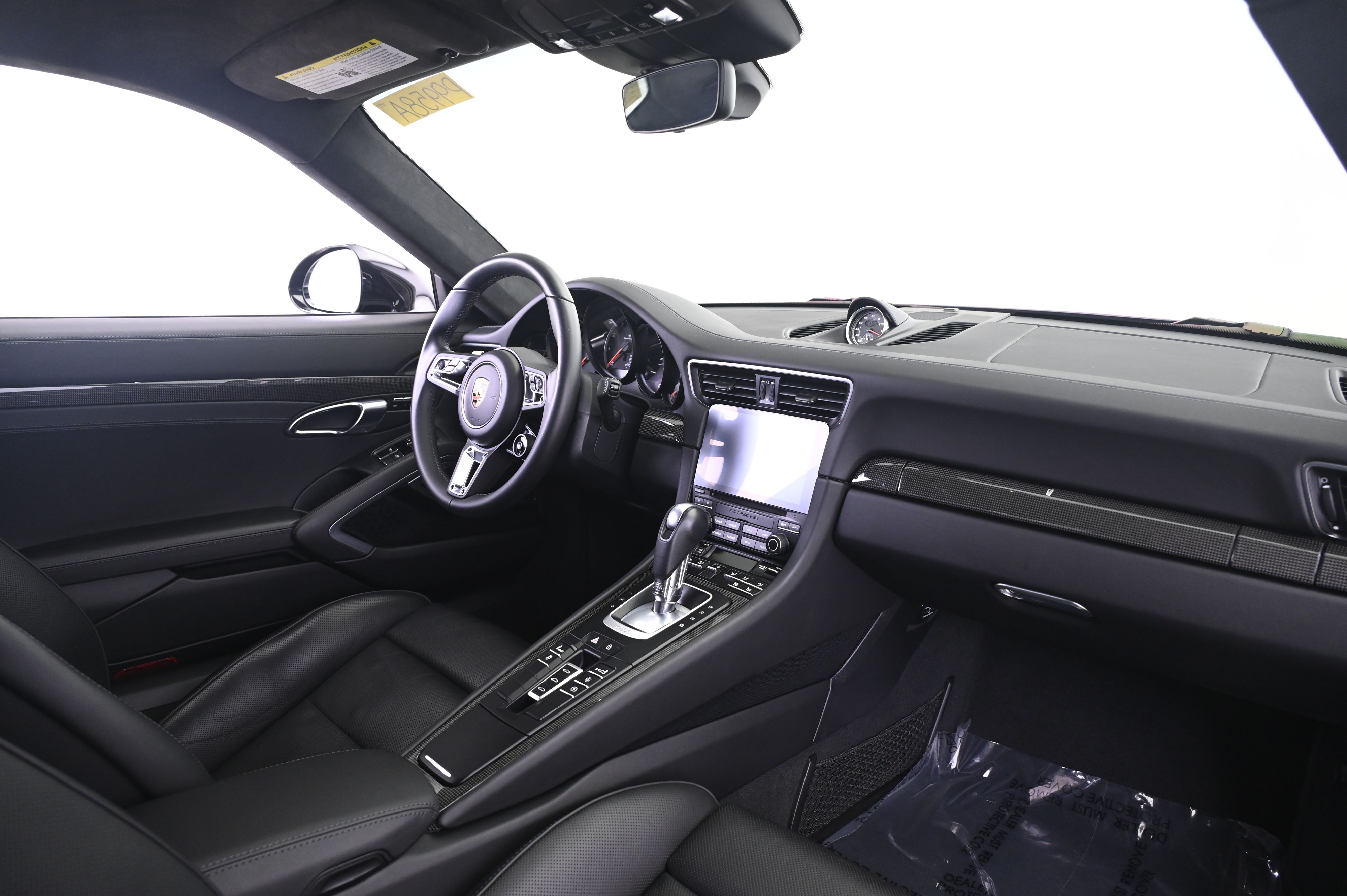 Thumbnail: 2019 Porsche 911 - 18