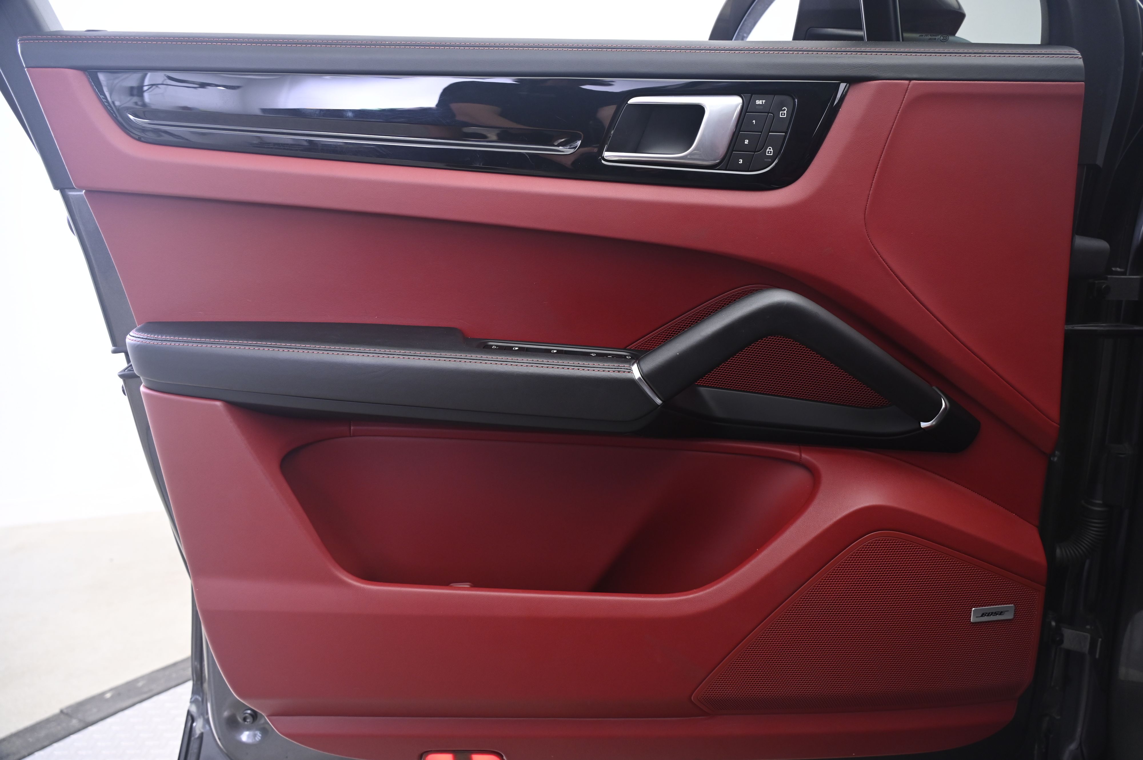 Thumbnail: 2022 Porsche  - 26