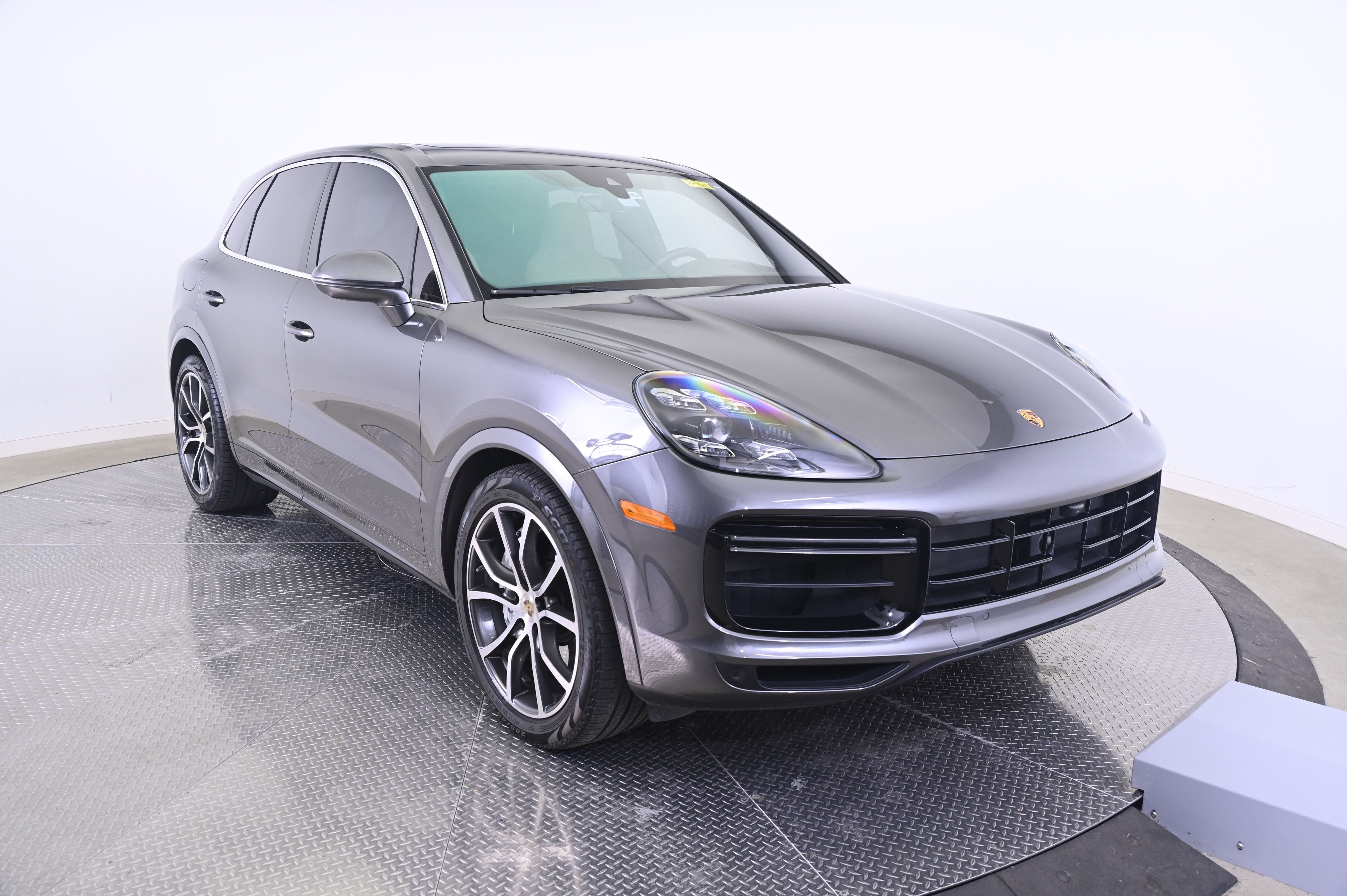 Thumbnail: 2023 Porsche Cayenne - 9