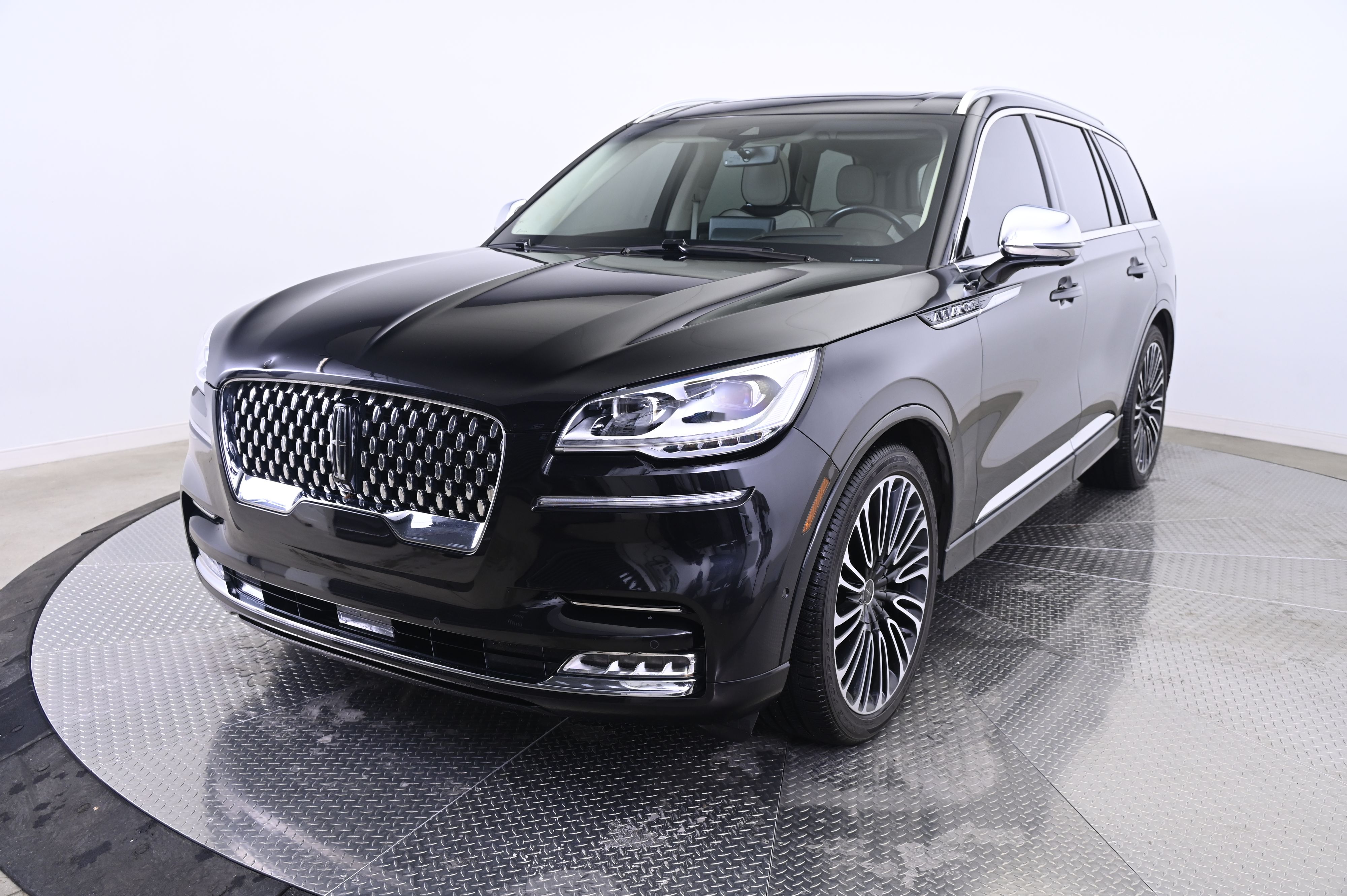 2020 Lincoln Aviator Black Label's photo