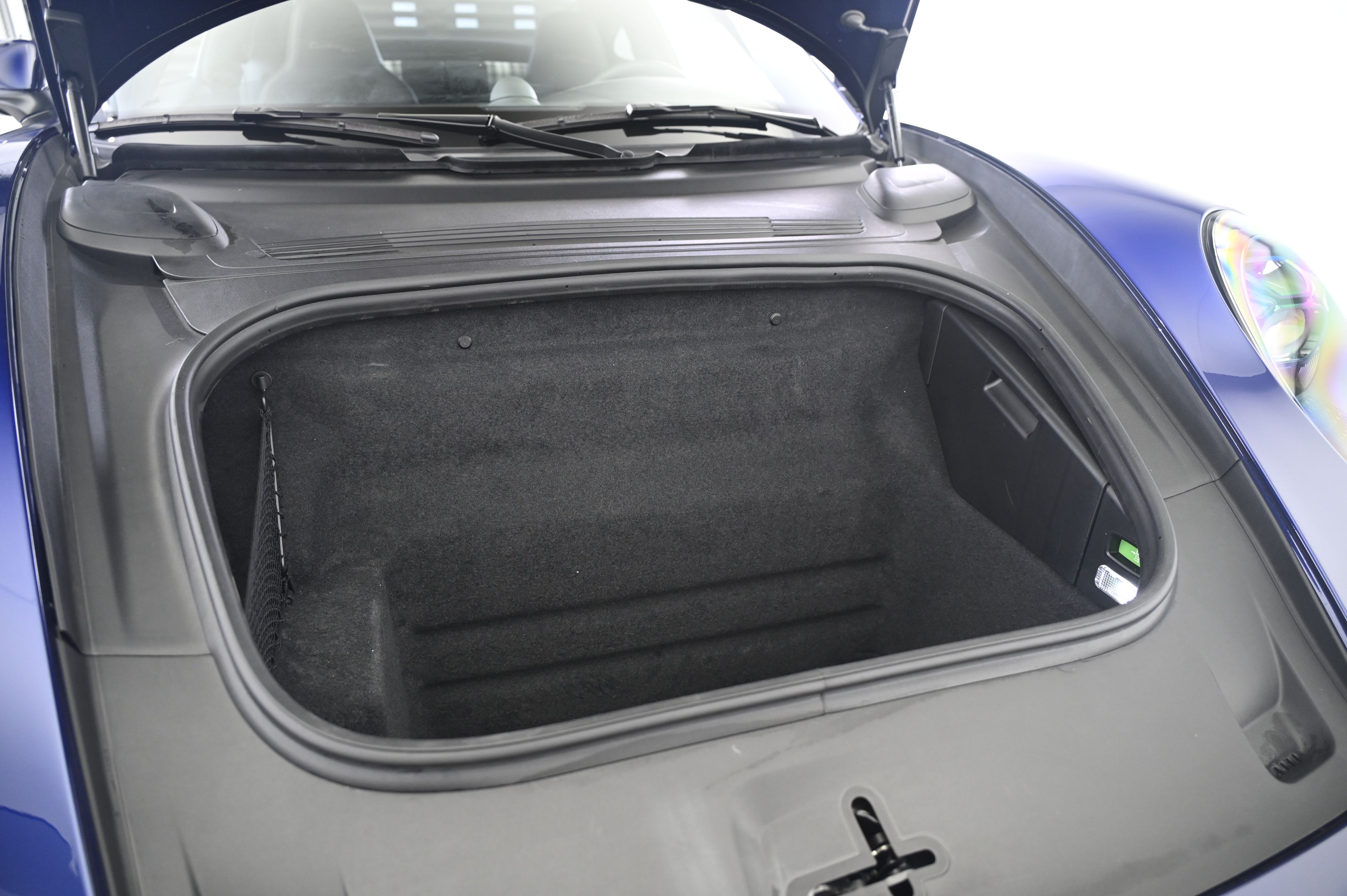Thumbnail: 2025 Porsche 911 - 18