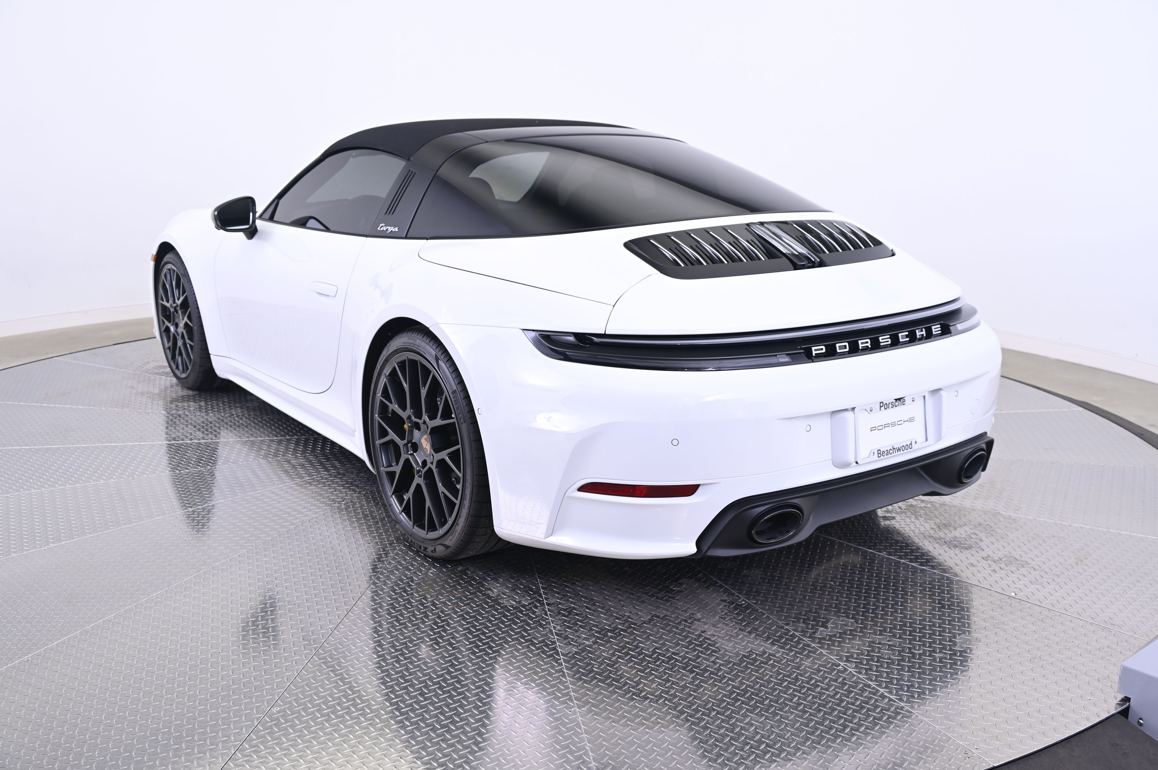 Thumbnail: 2026 Porsche 911 - 13