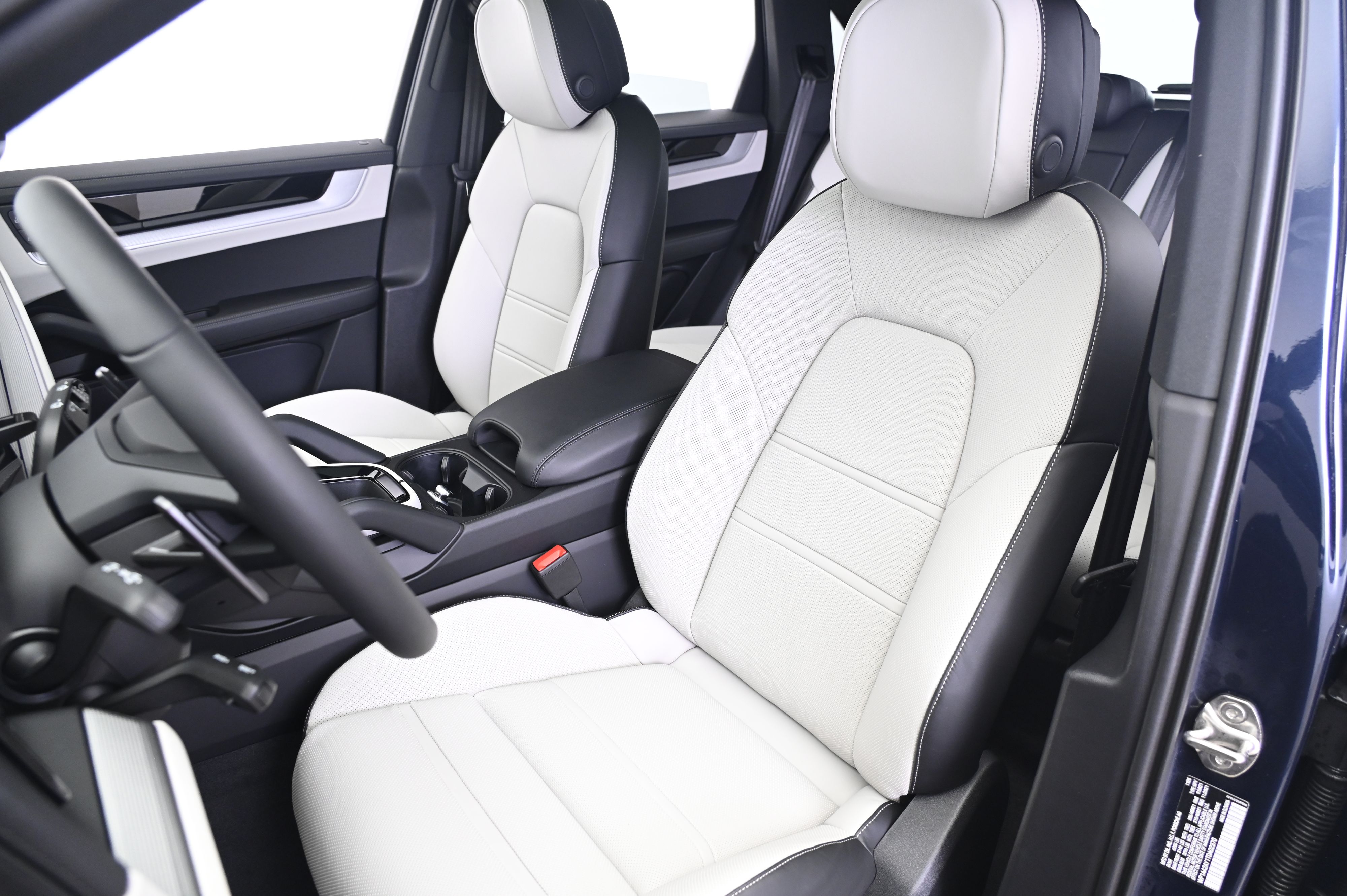 Thumbnail: 2026 Porsche Cayenne - 5