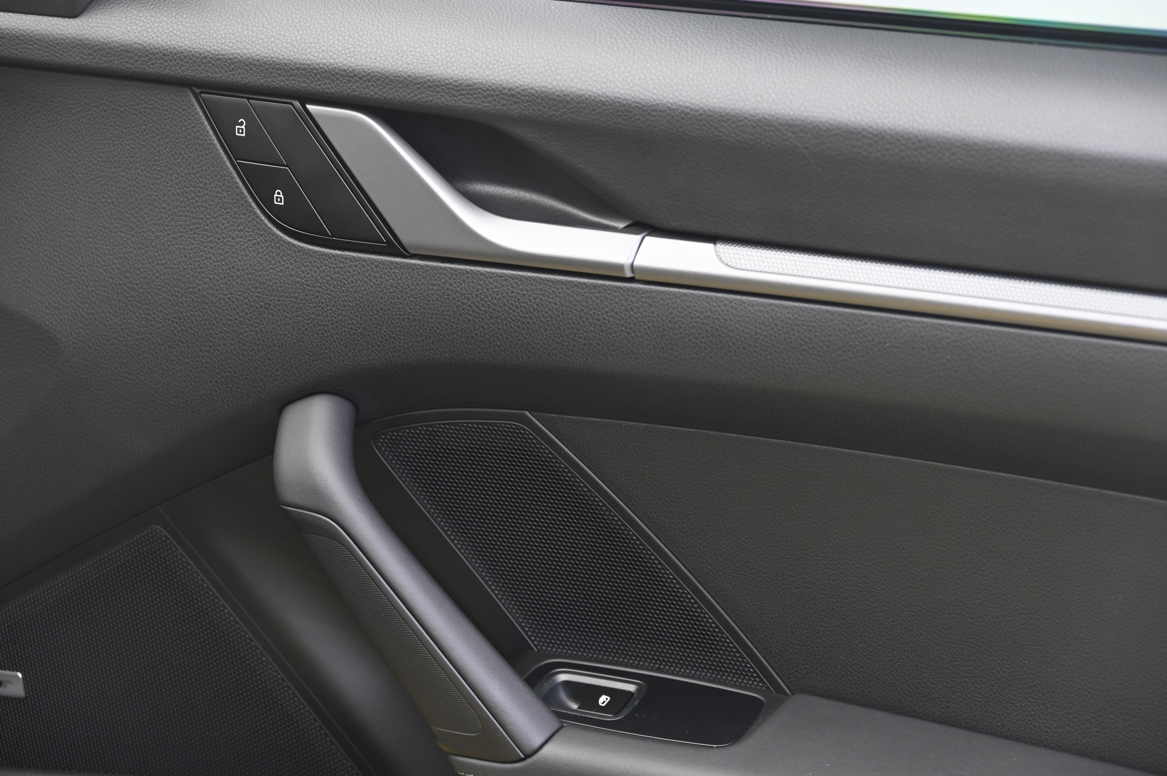 Thumbnail: 2024 Porsche 911 - 17