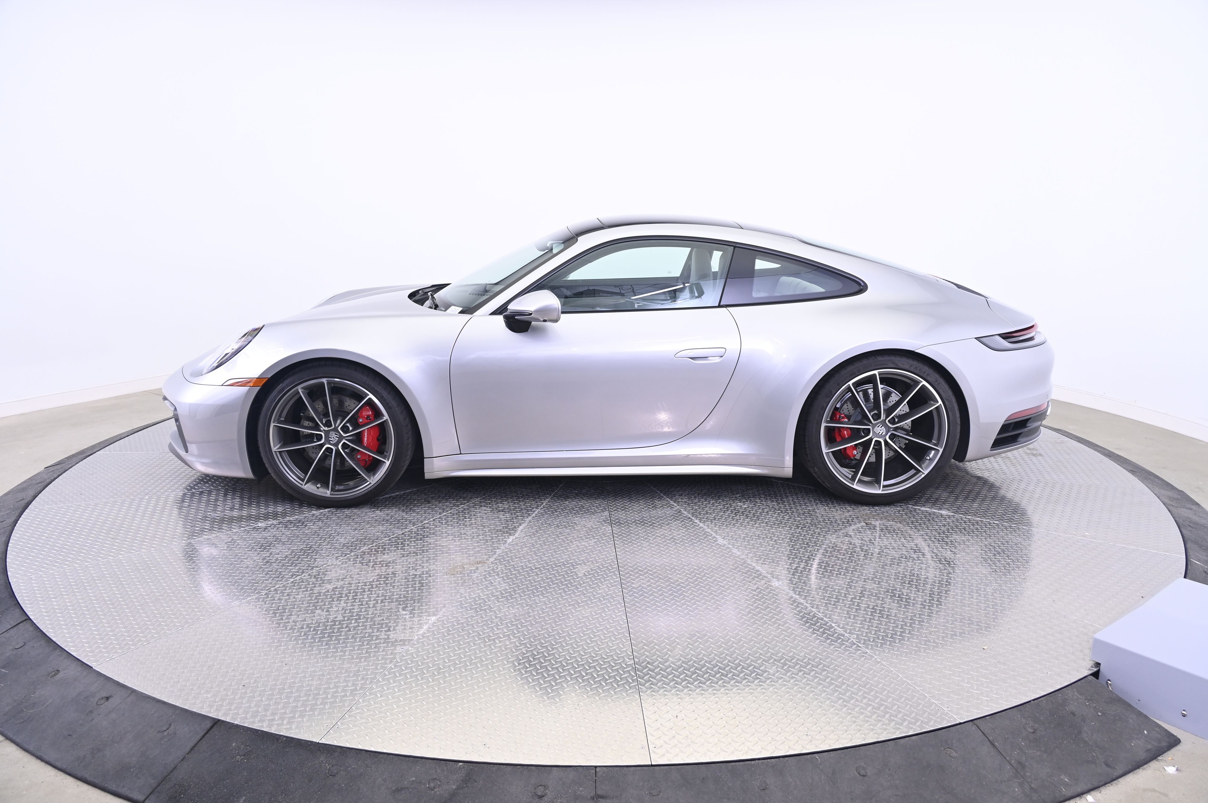 Thumbnail: 2024 Porsche 911 - 2