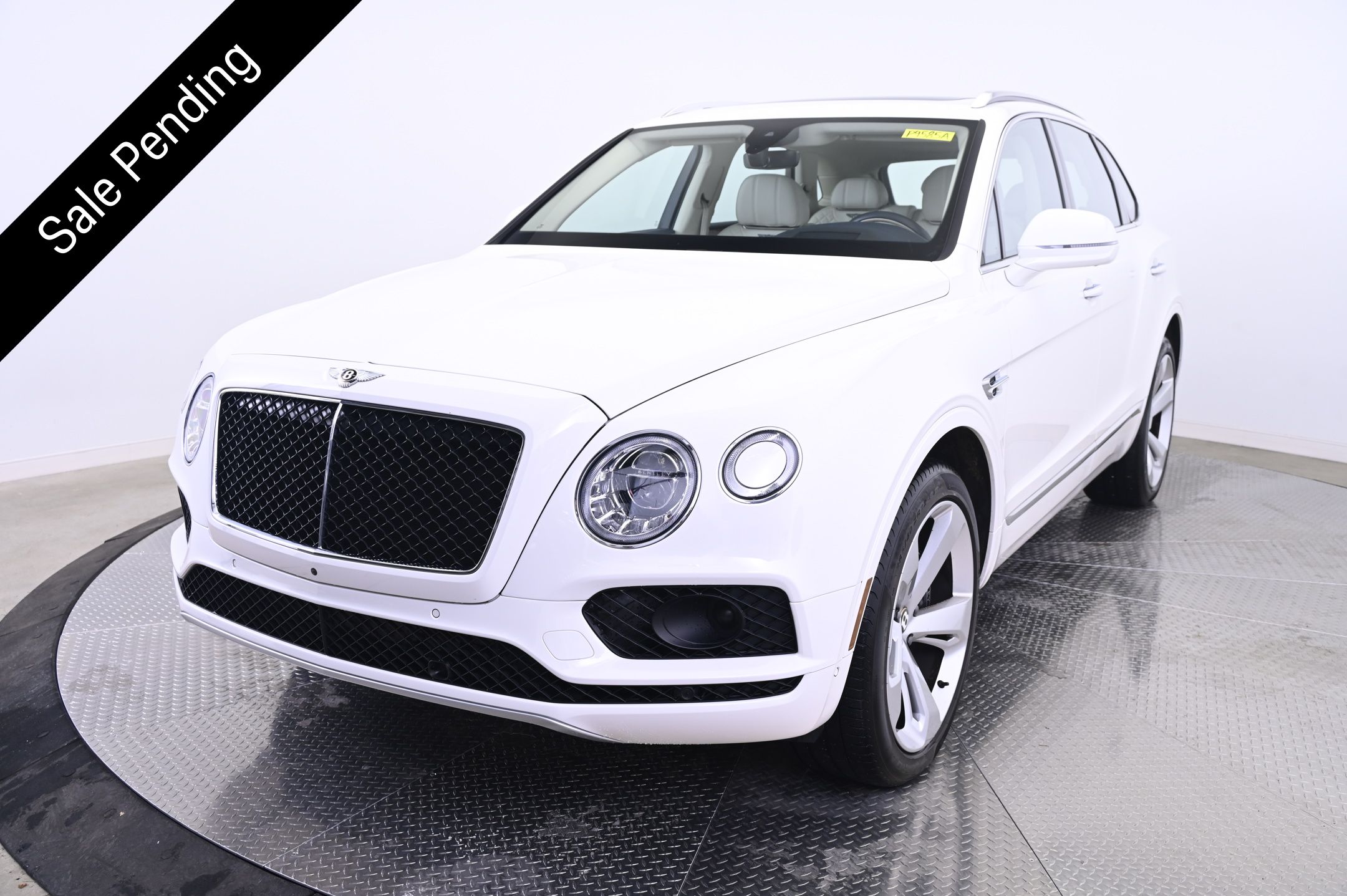 Thumbnail: 2019 Bentley Bentayga - 1