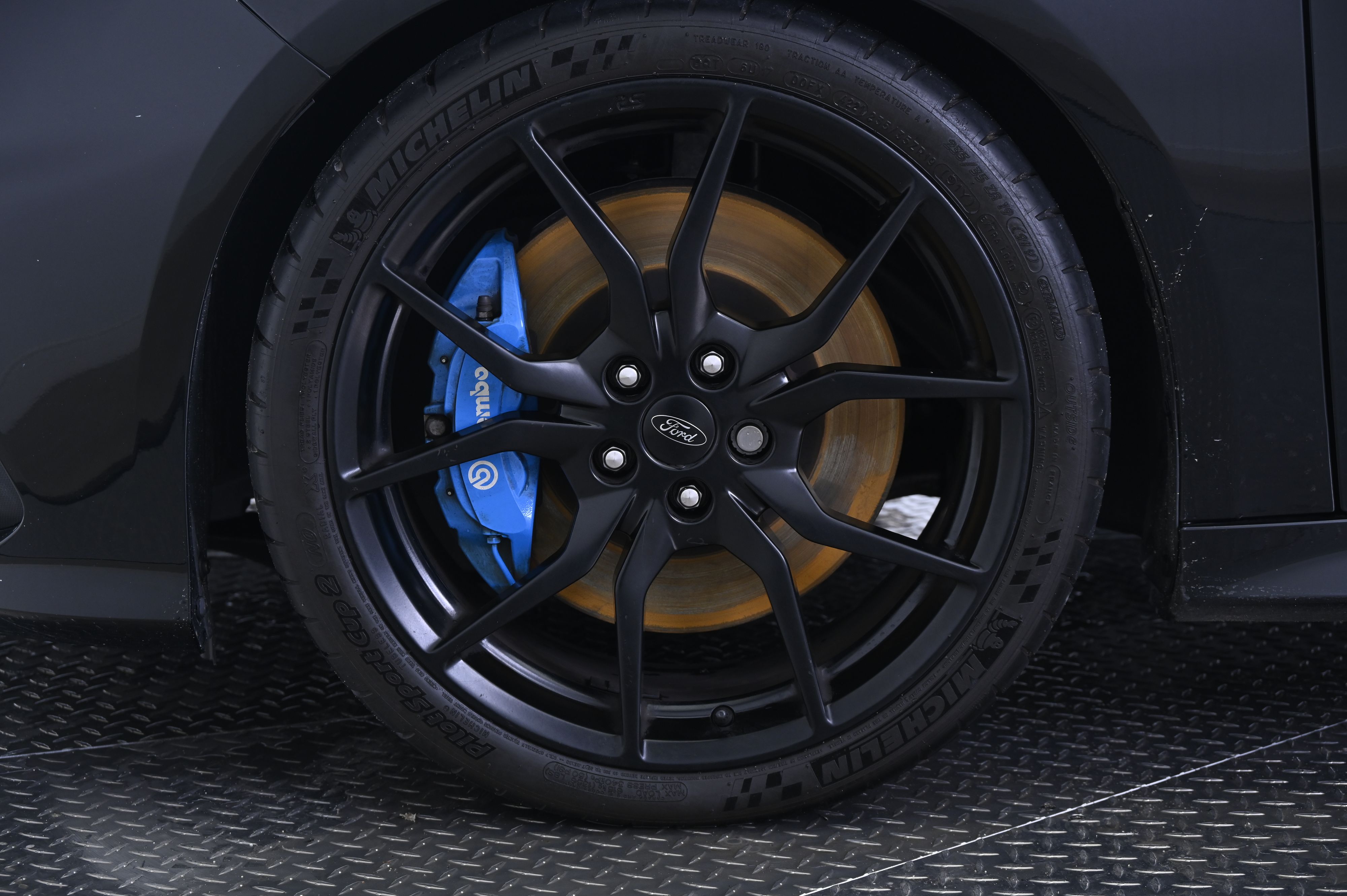 Thumbnail: 2016 Ford Focus - 12