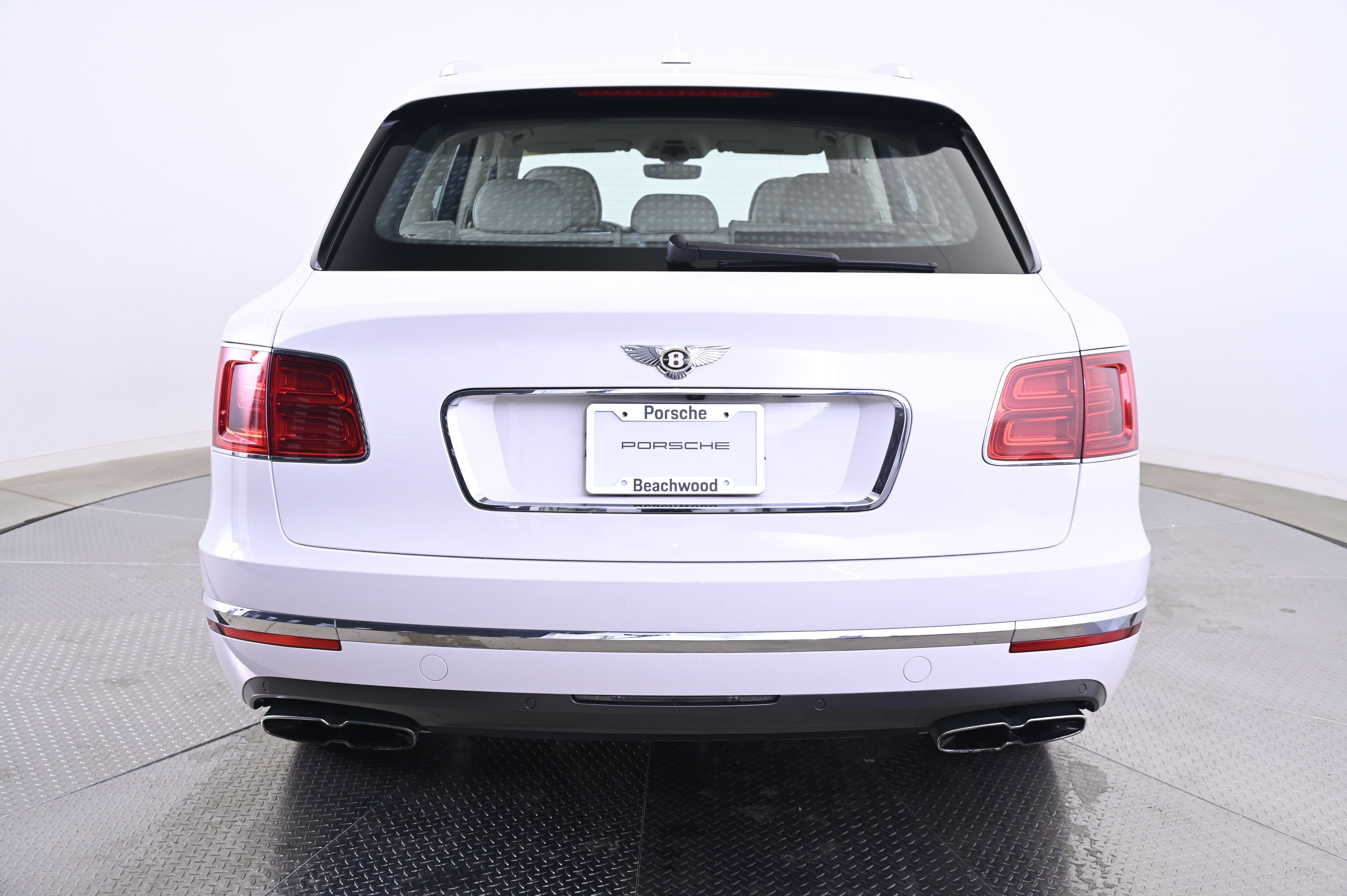 Thumbnail: 2019 Bentley Bentayga - 6