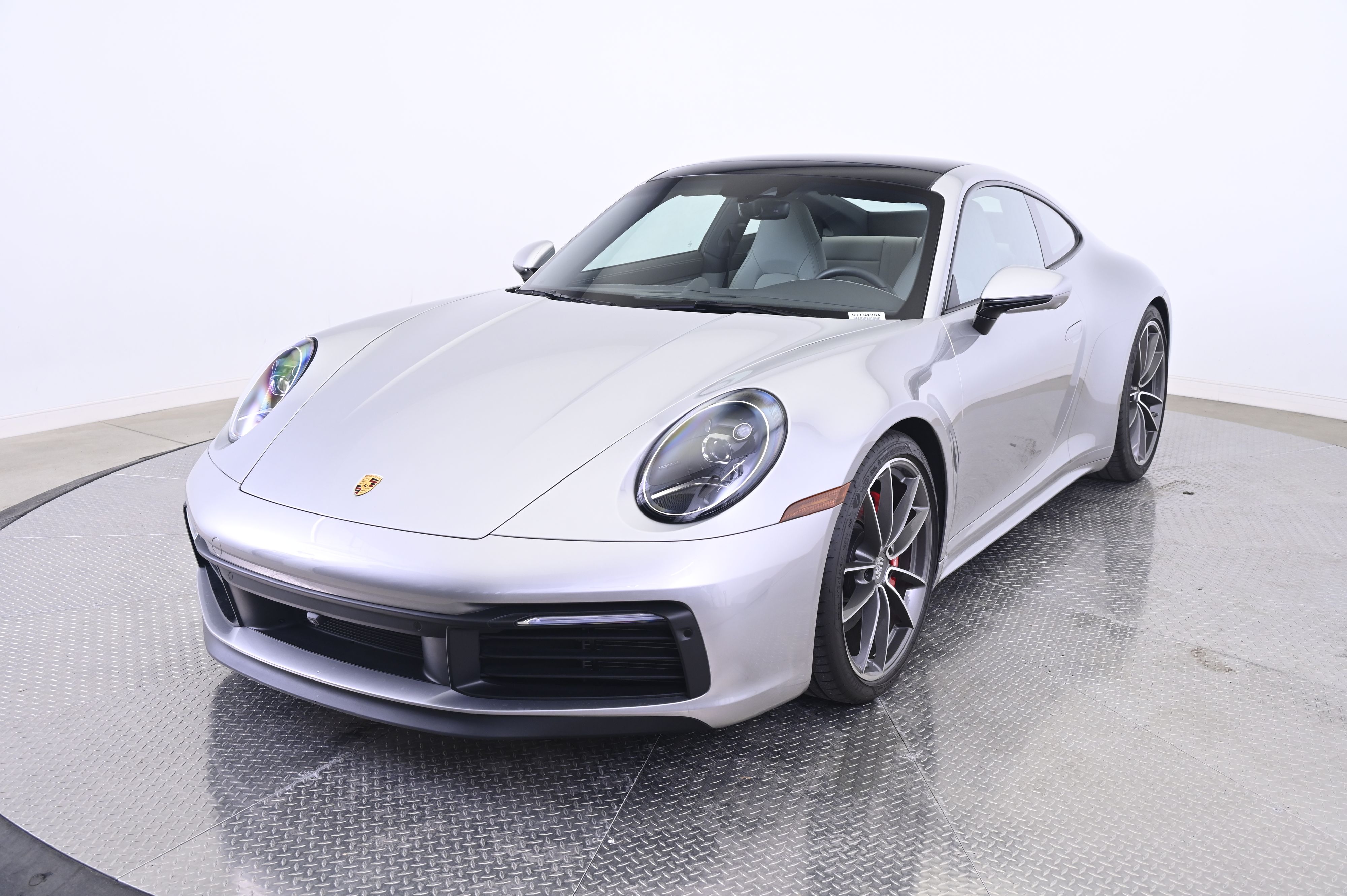 Thumbnail: 2024 Porsche 911 - 1