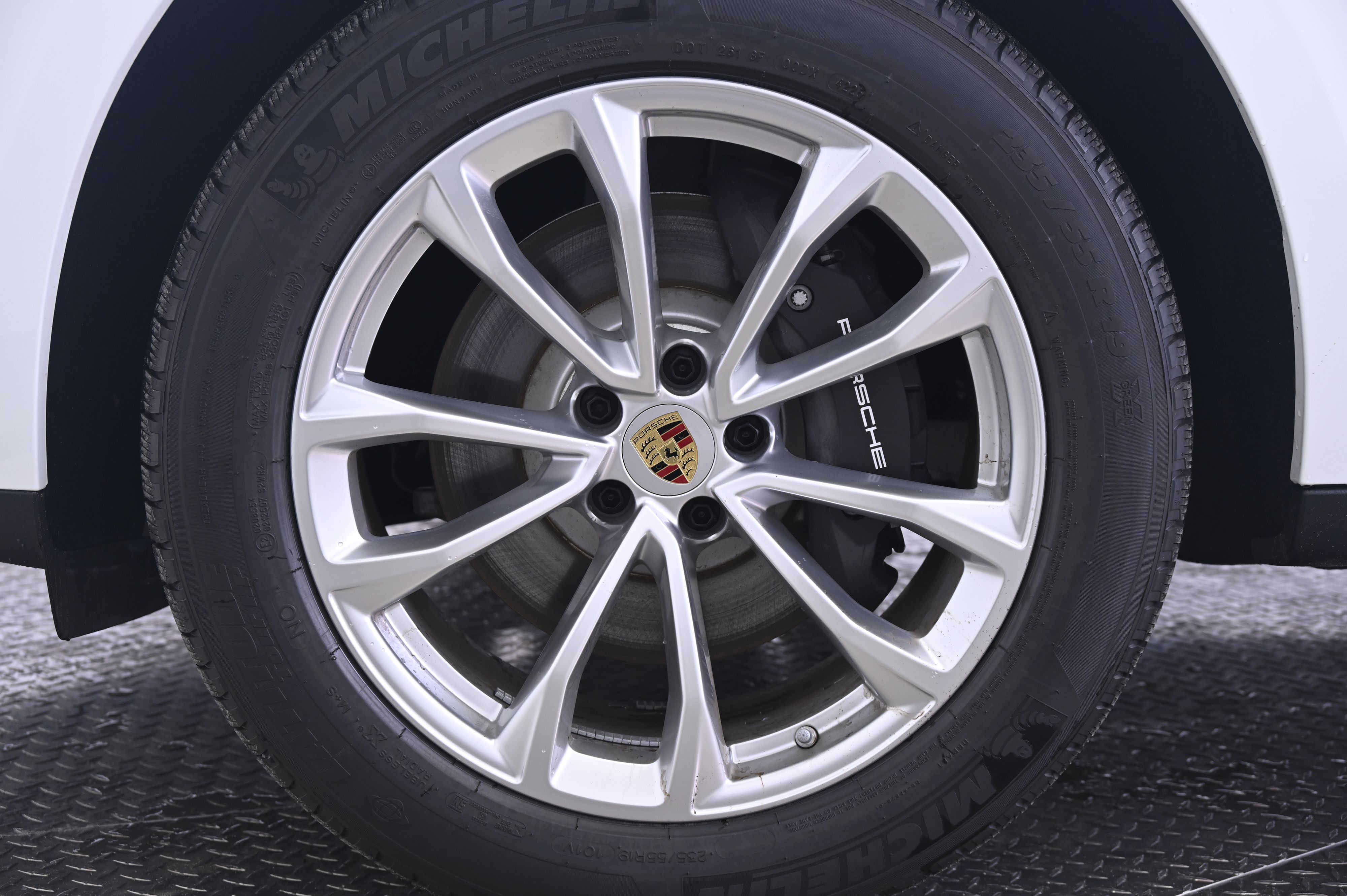 Thumbnail: 2026 Porsche Macan - 11