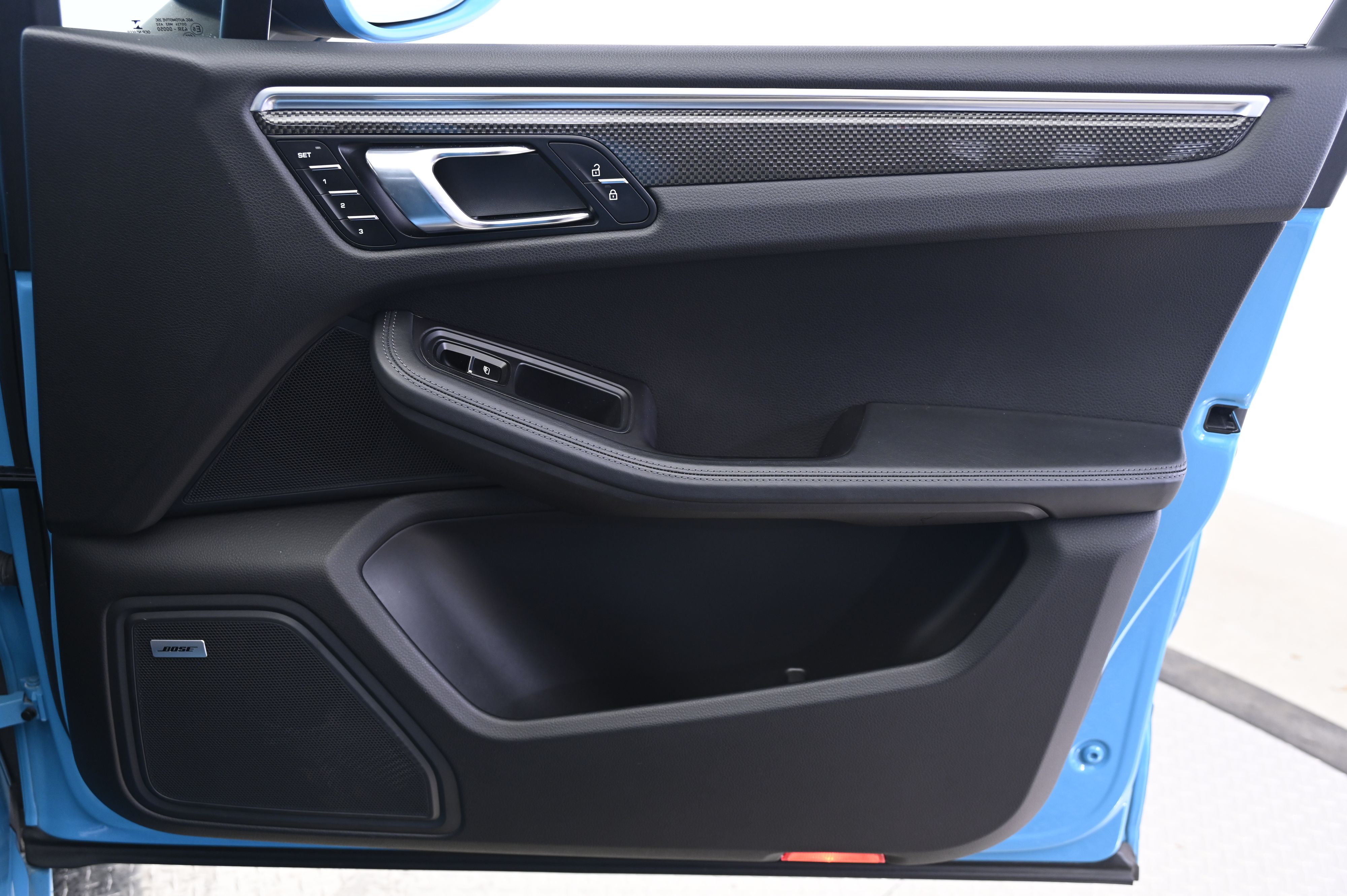 Thumbnail: 2021 Porsche Macan - 20