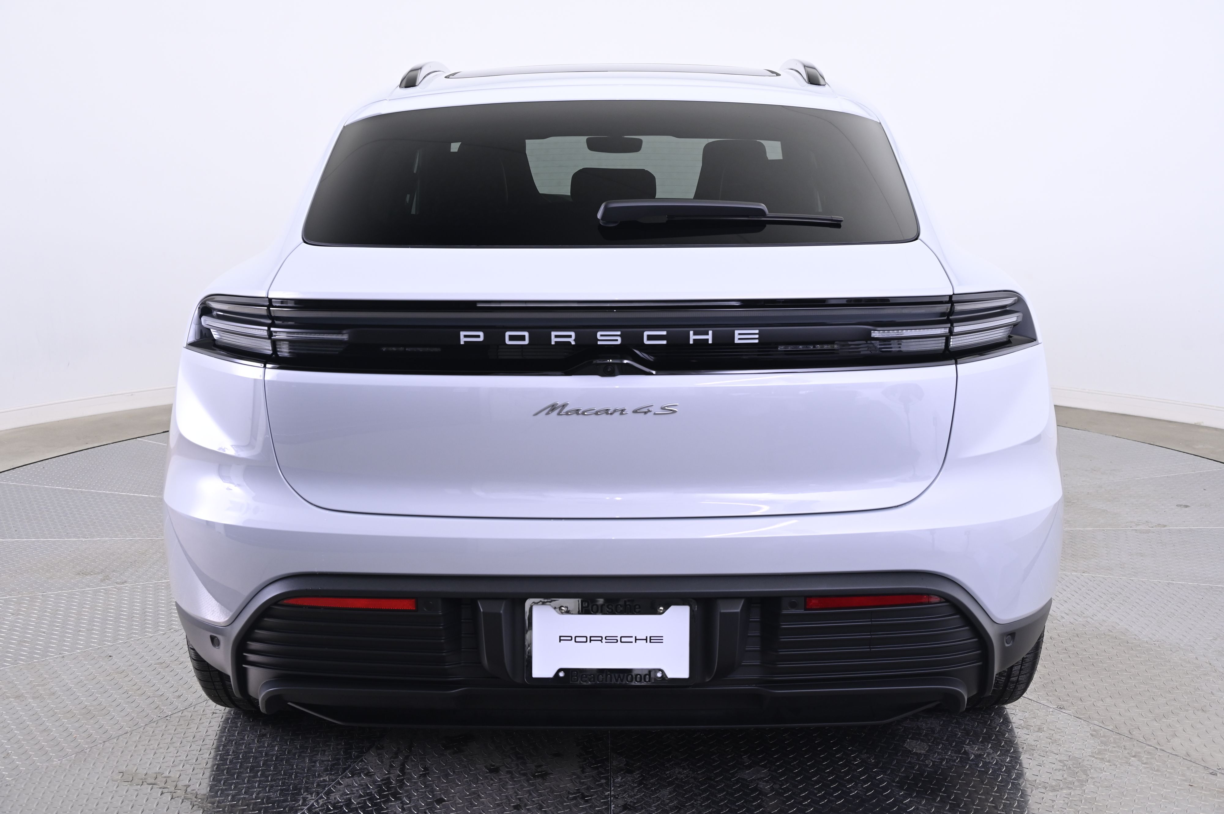 Thumbnail: 2025 Porsche Macan - 6