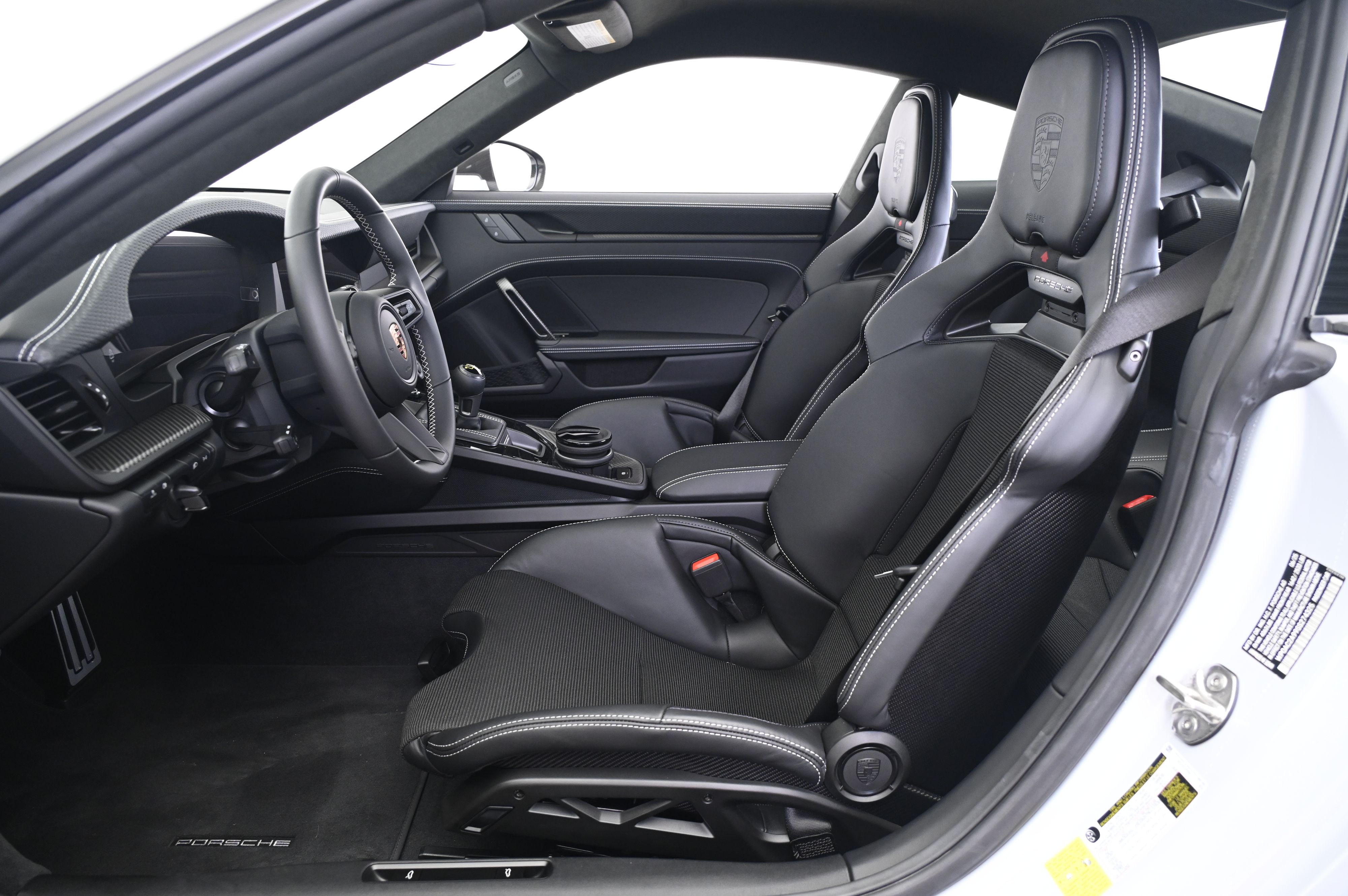 Thumbnail: 2025 Porsche 911 - 26