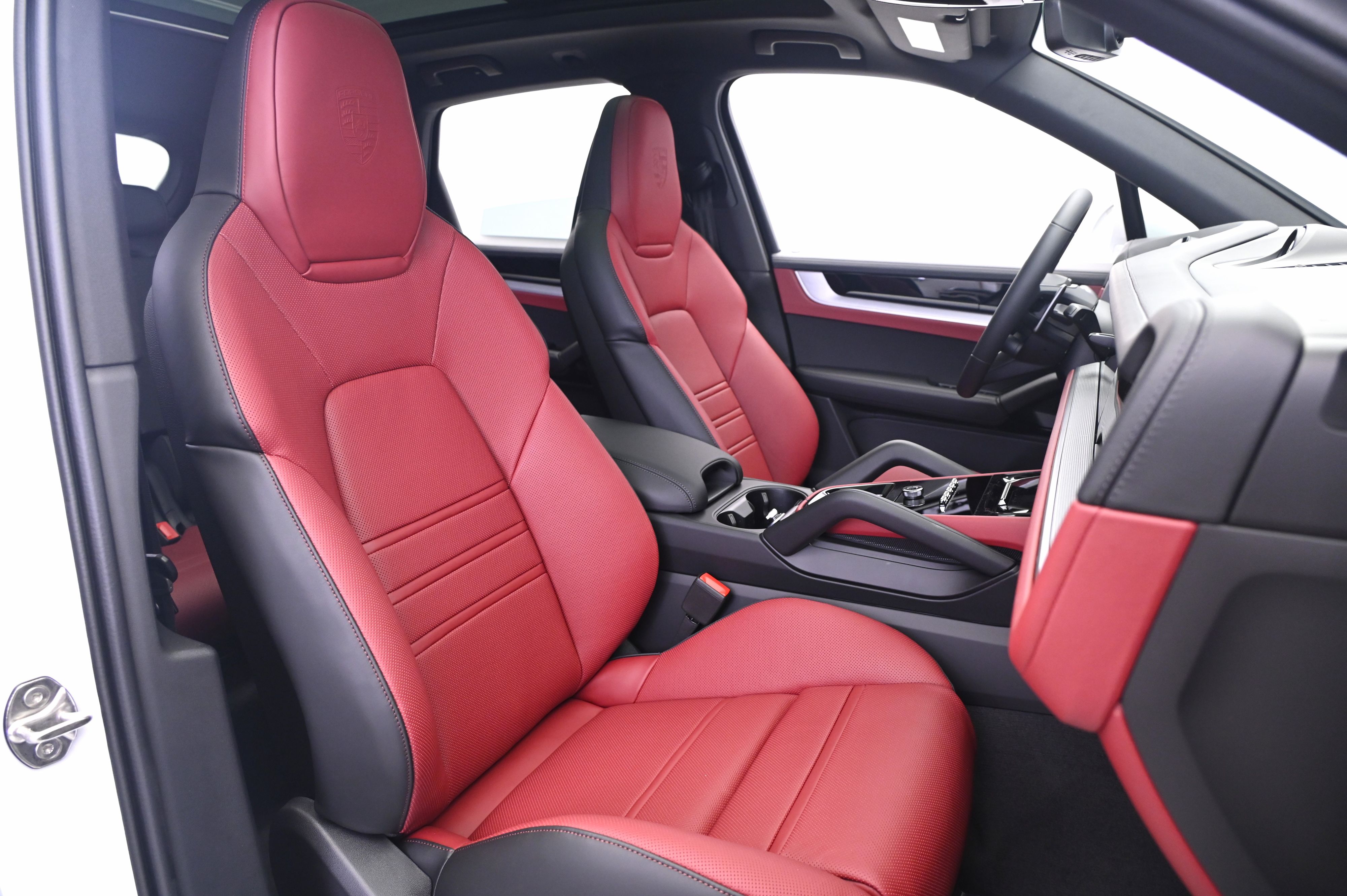 Thumbnail: 2026 Porsche Cayenne - 24