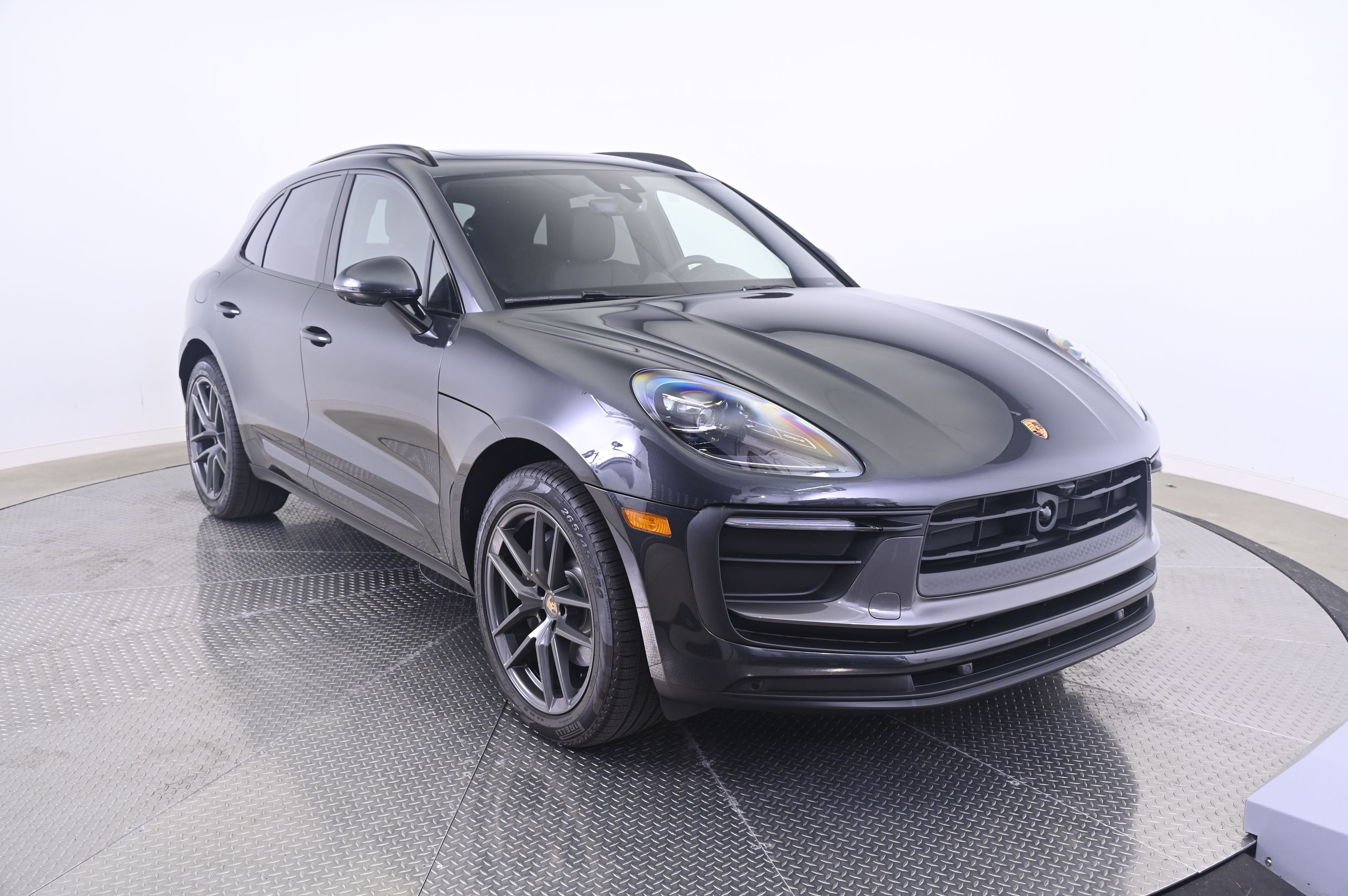 Thumbnail: 2026 Porsche Macan - 9