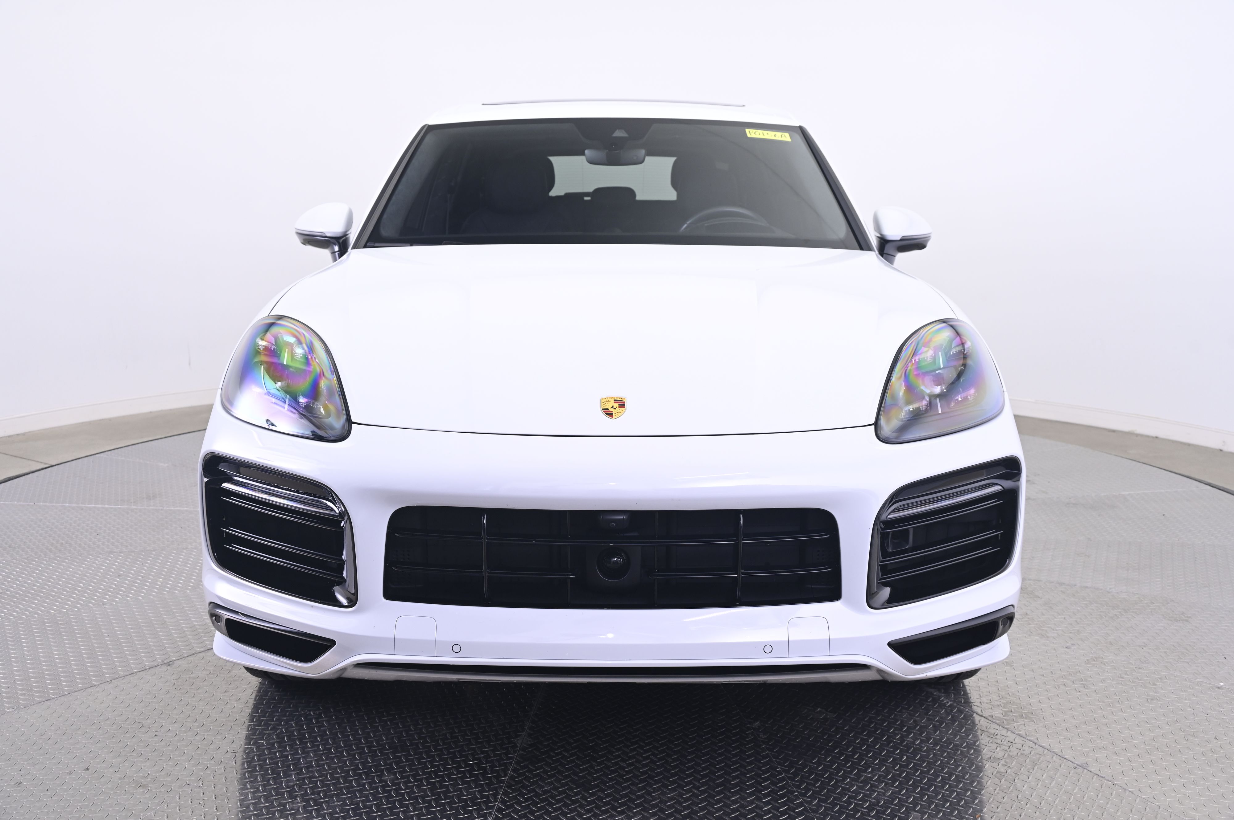 Thumbnail: 2023 Porsche Cayenne - 10