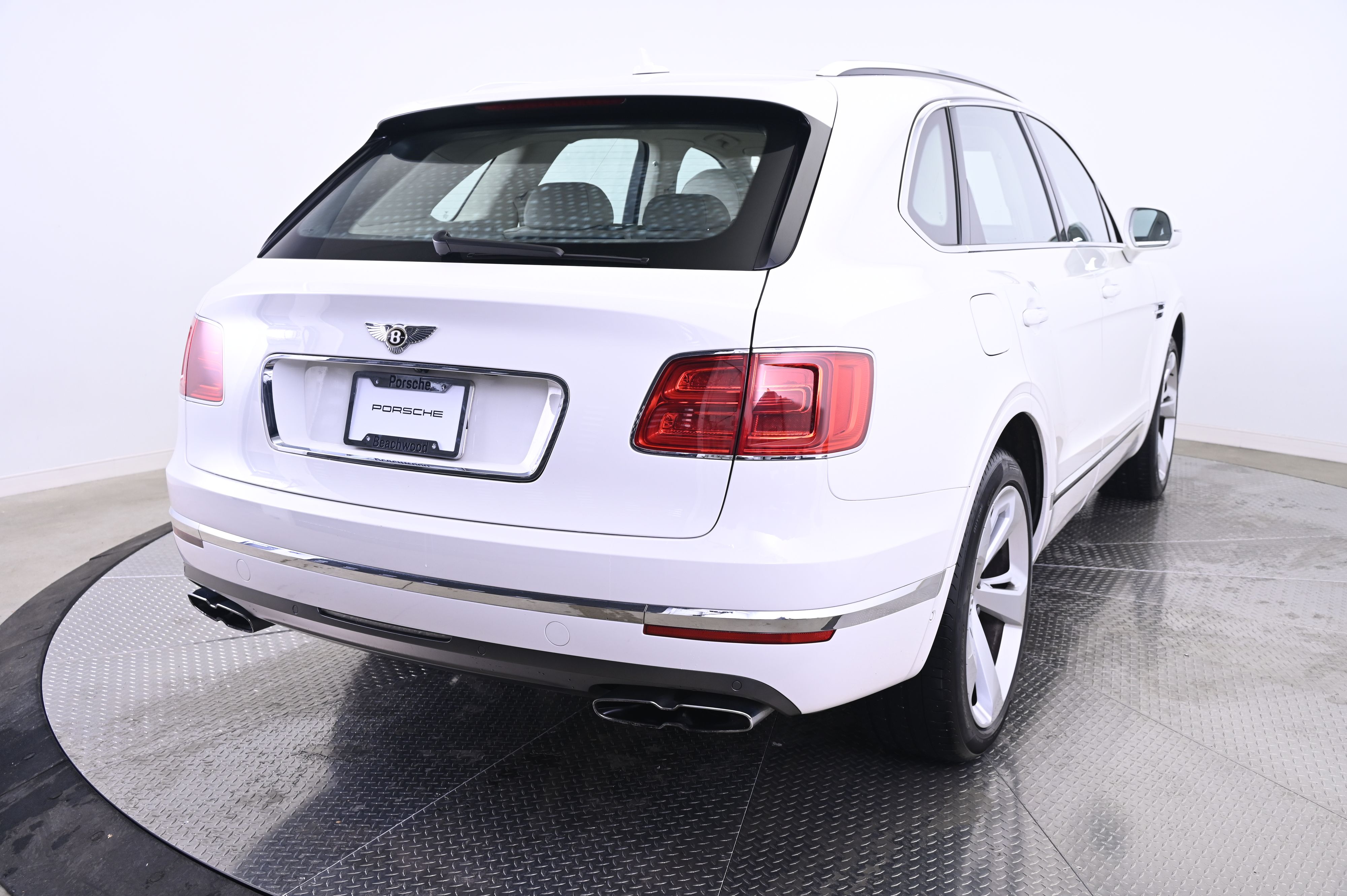 Thumbnail: 2019 Bentley Bentayga - 7