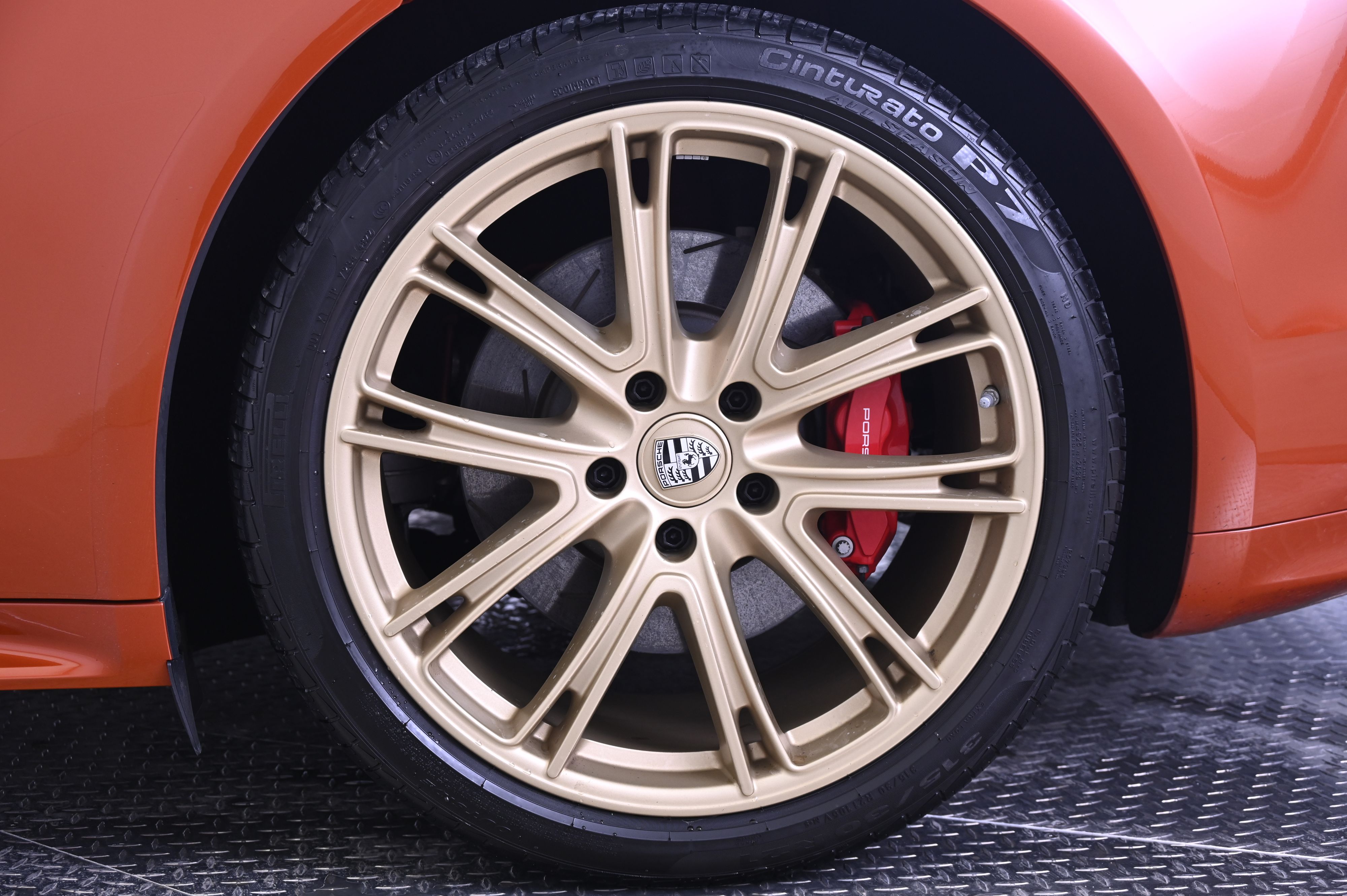 Thumbnail: 2023 Porsche Panamera - 12