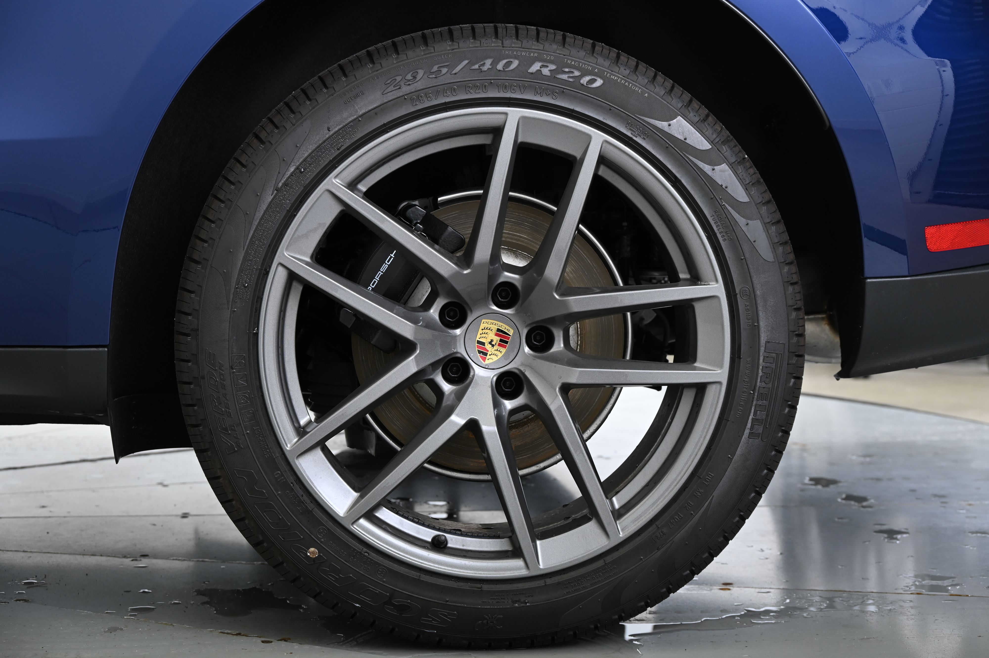 Thumbnail: 2025 Porsche Macan - 16