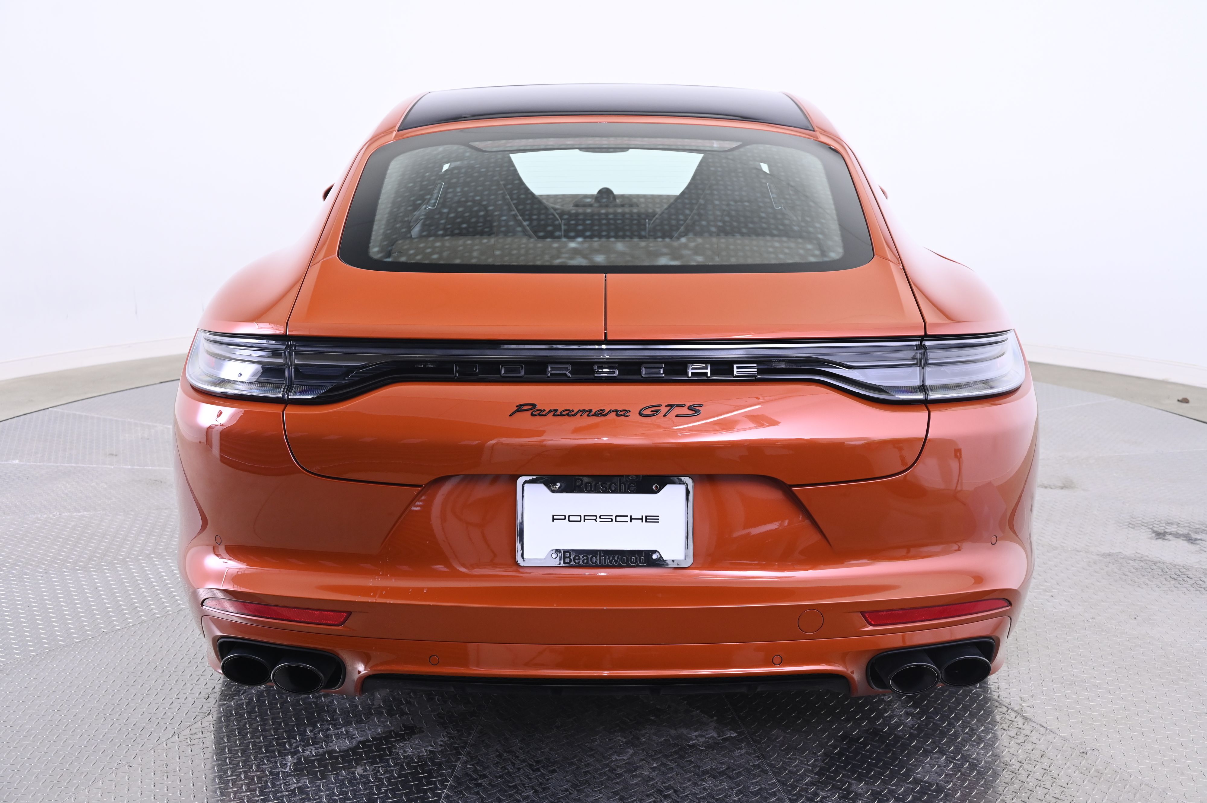 Thumbnail: 2023 Porsche Panamera - 6