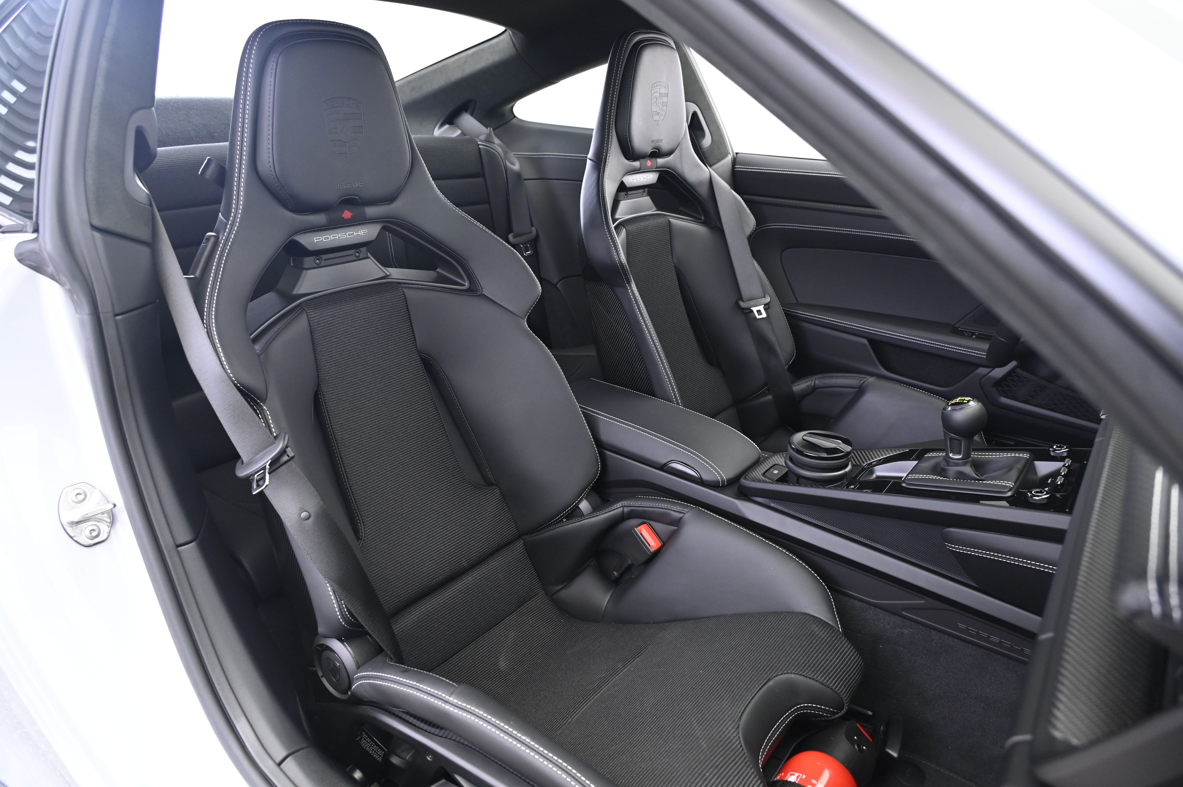 Thumbnail: 2025 Porsche 911 - 21