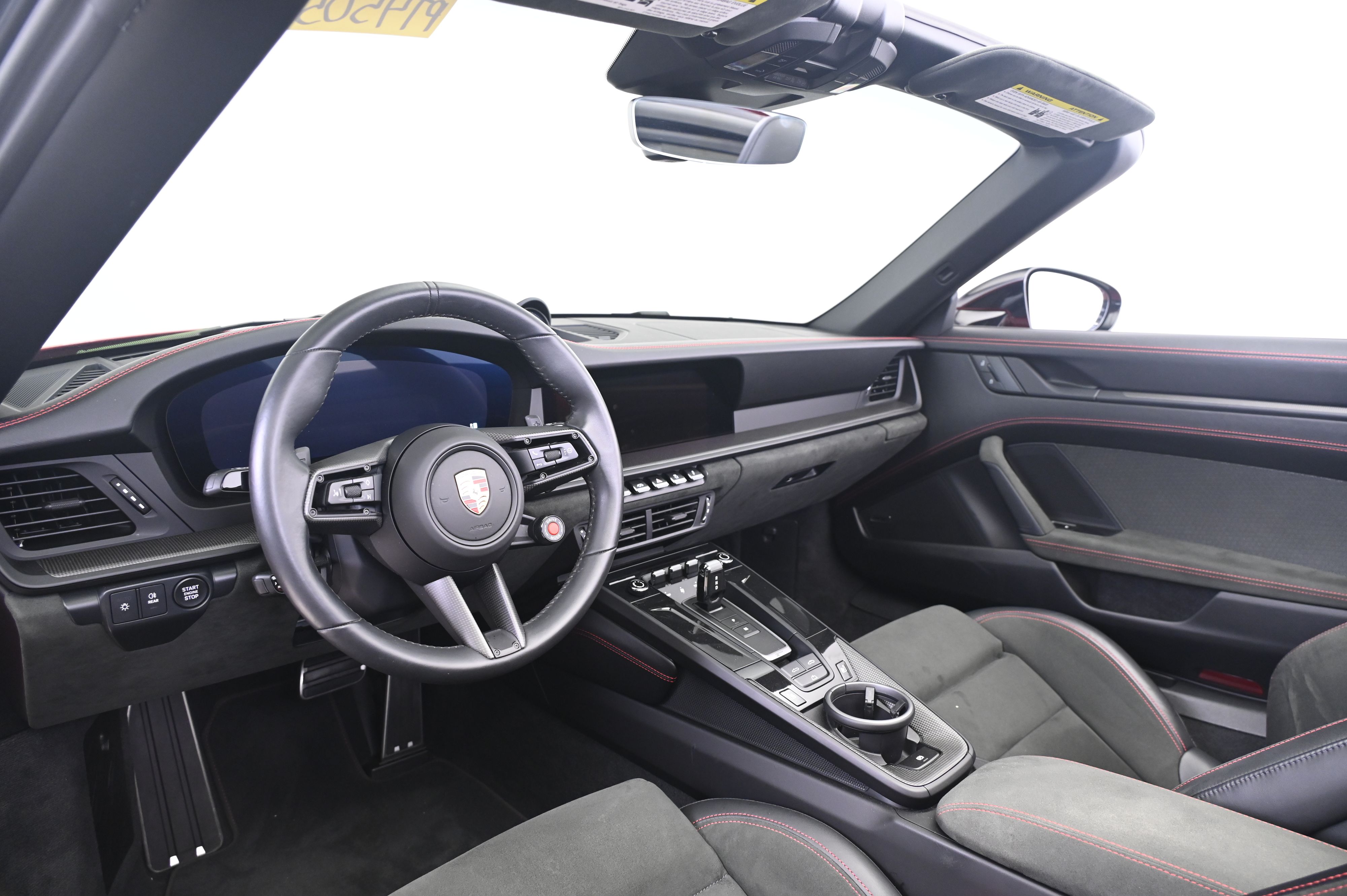 Thumbnail: 2025 Porsche 911 - 27