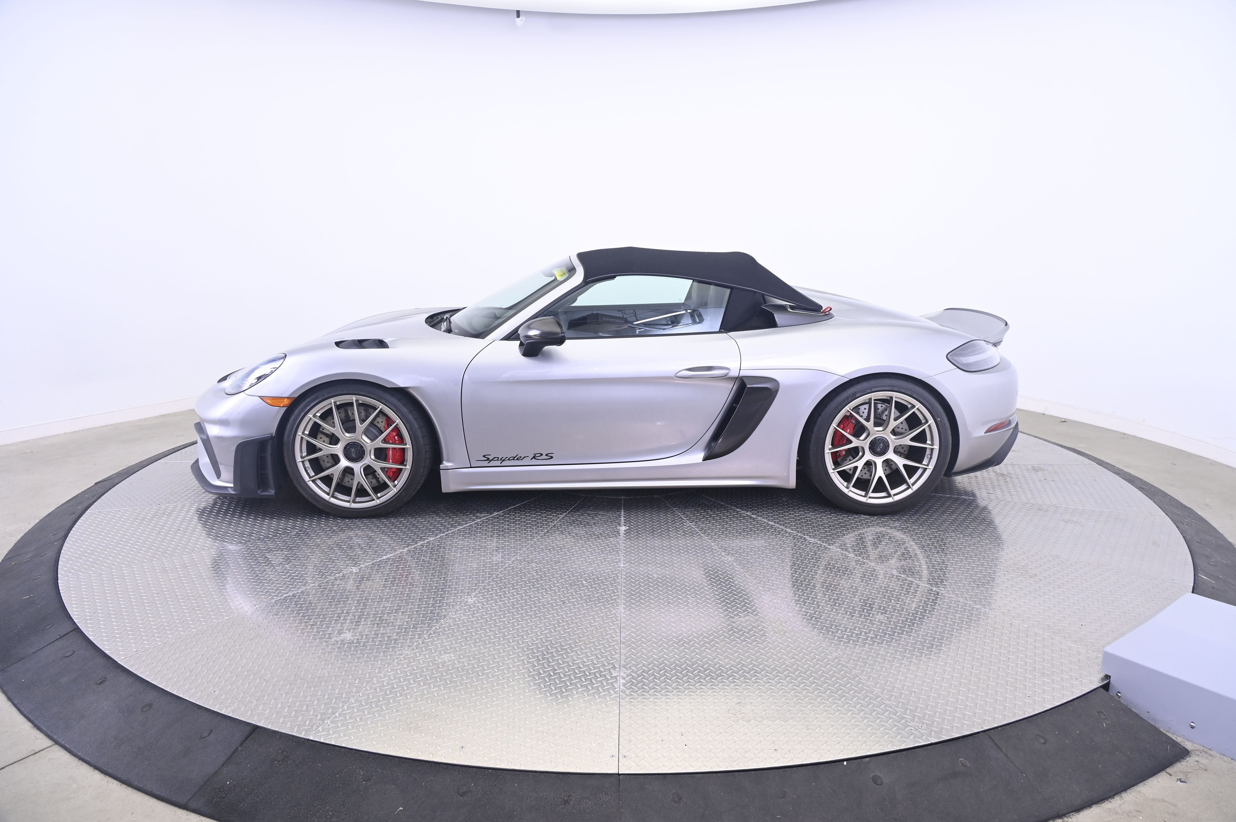Thumbnail: 2024 Porsche  - 12