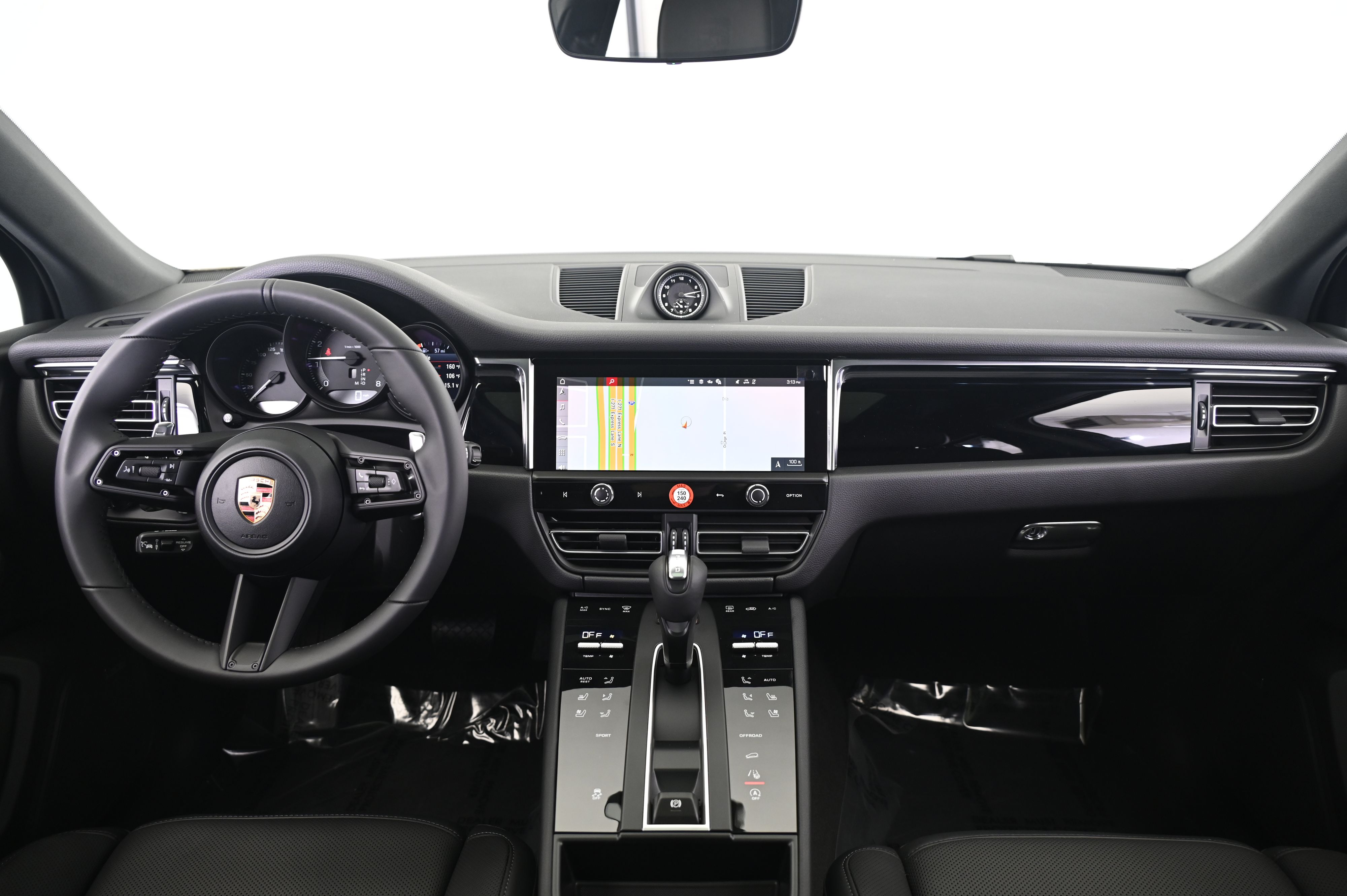 Thumbnail: 2026 Porsche Macan - 31