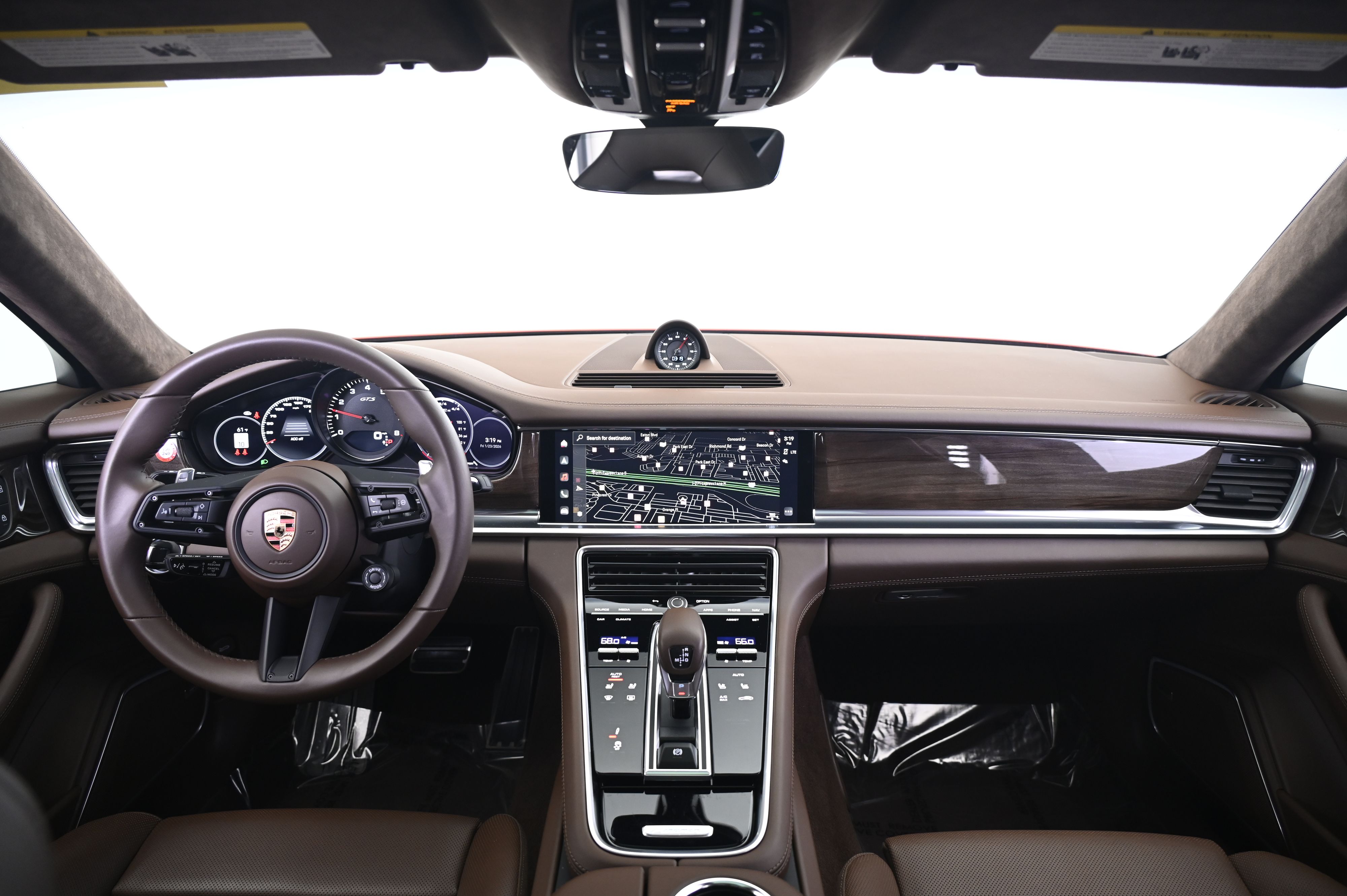 Thumbnail: 2023 Porsche Panamera - 31