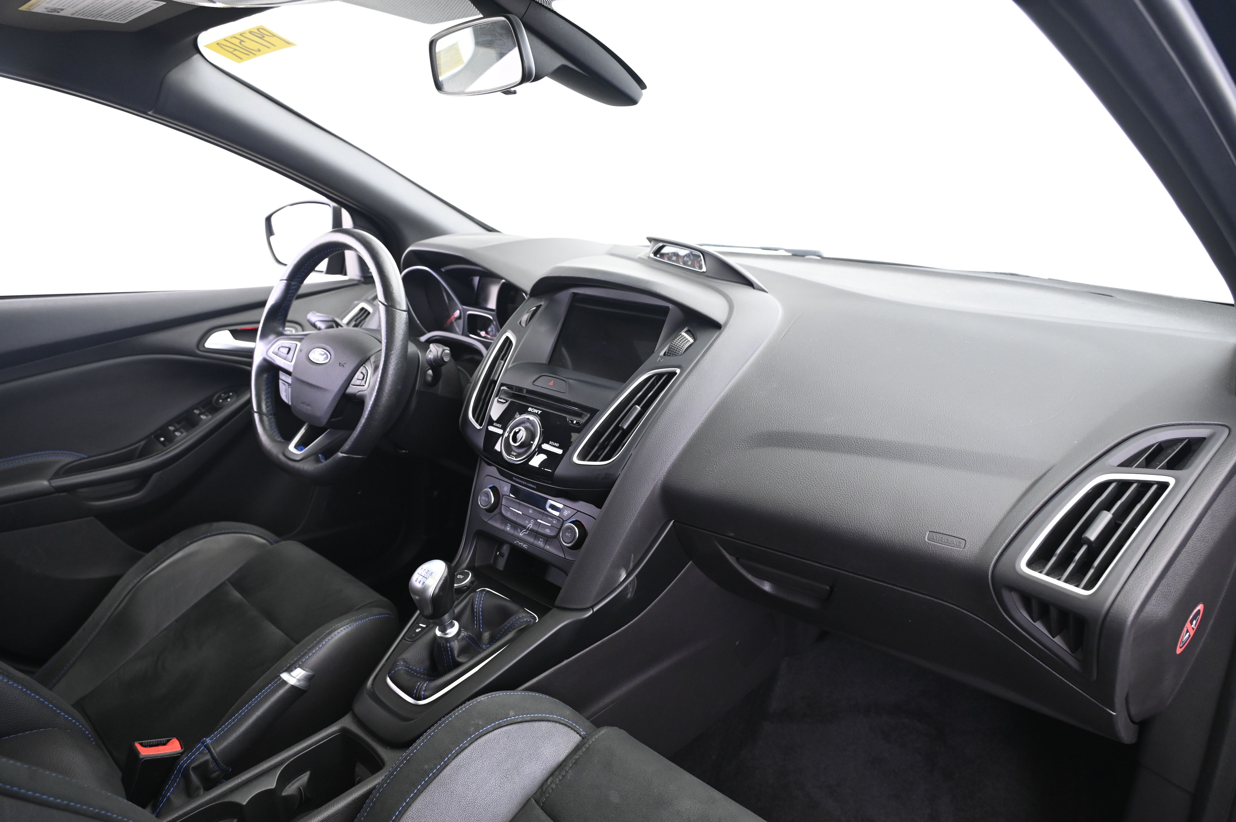 Thumbnail: 2016 Ford Focus - 23