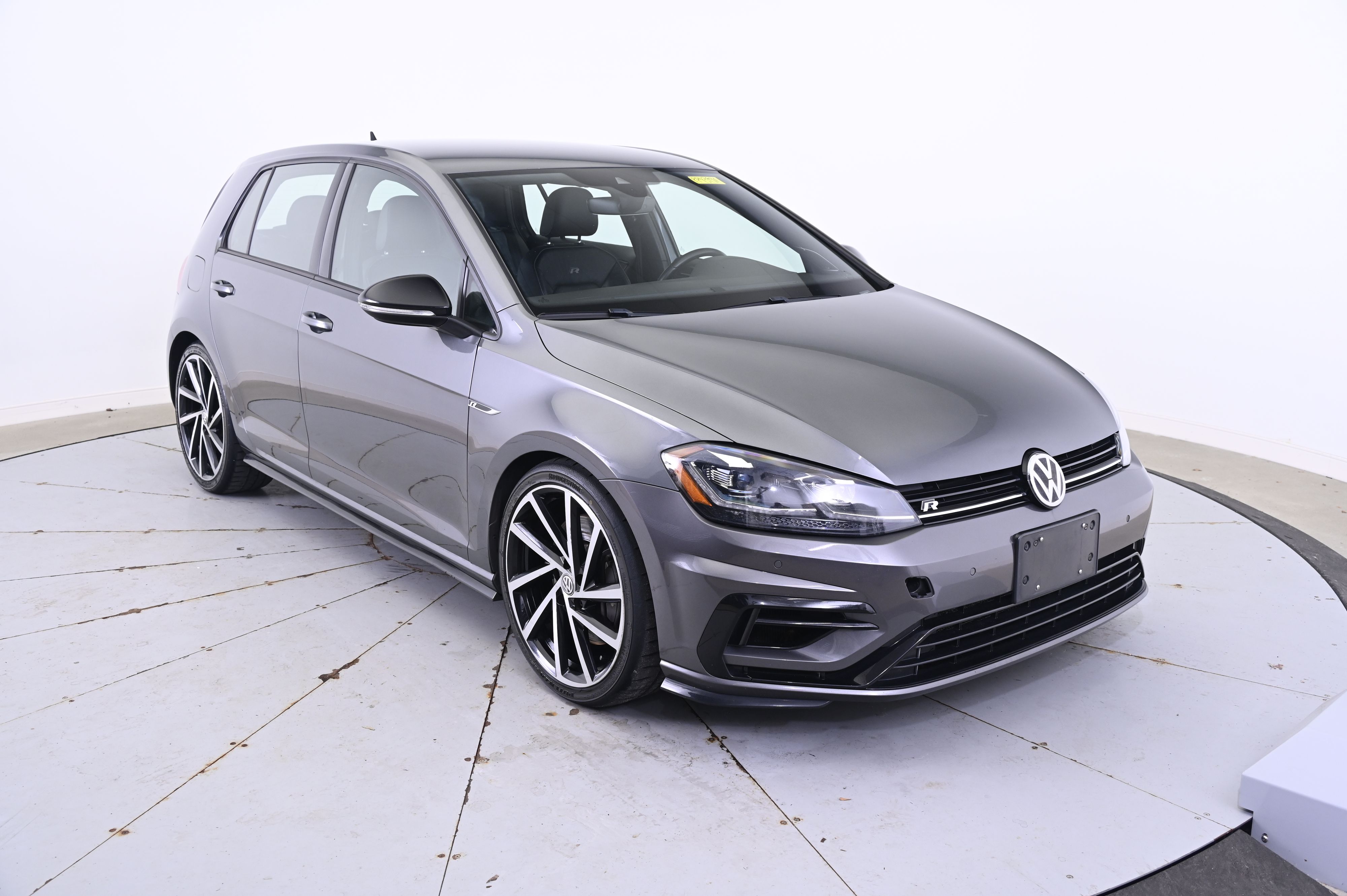 Thumbnail: 2018 Volkswagen Golf - 9
