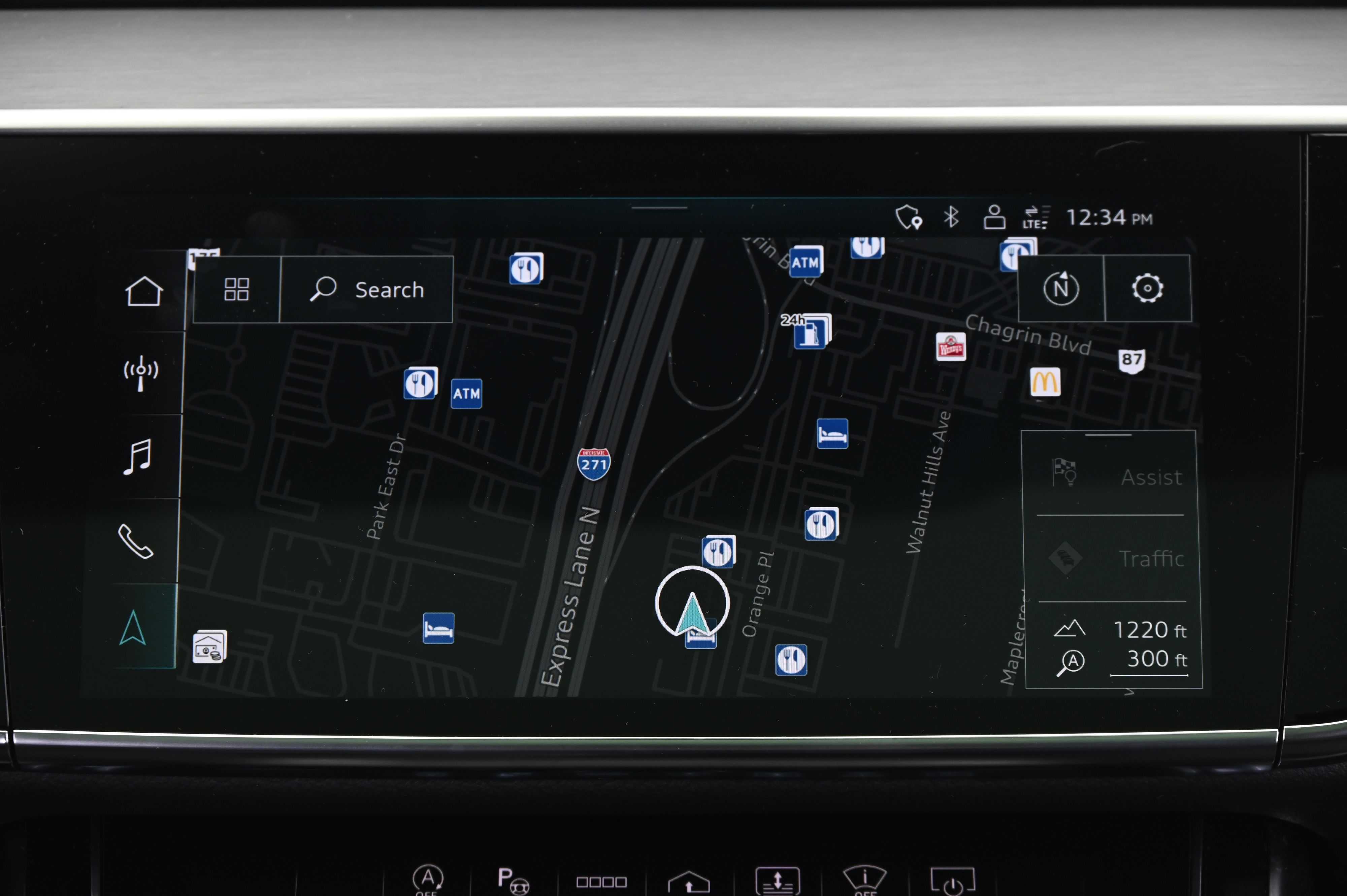 Thumbnail: 2023 Audi A8 - 32