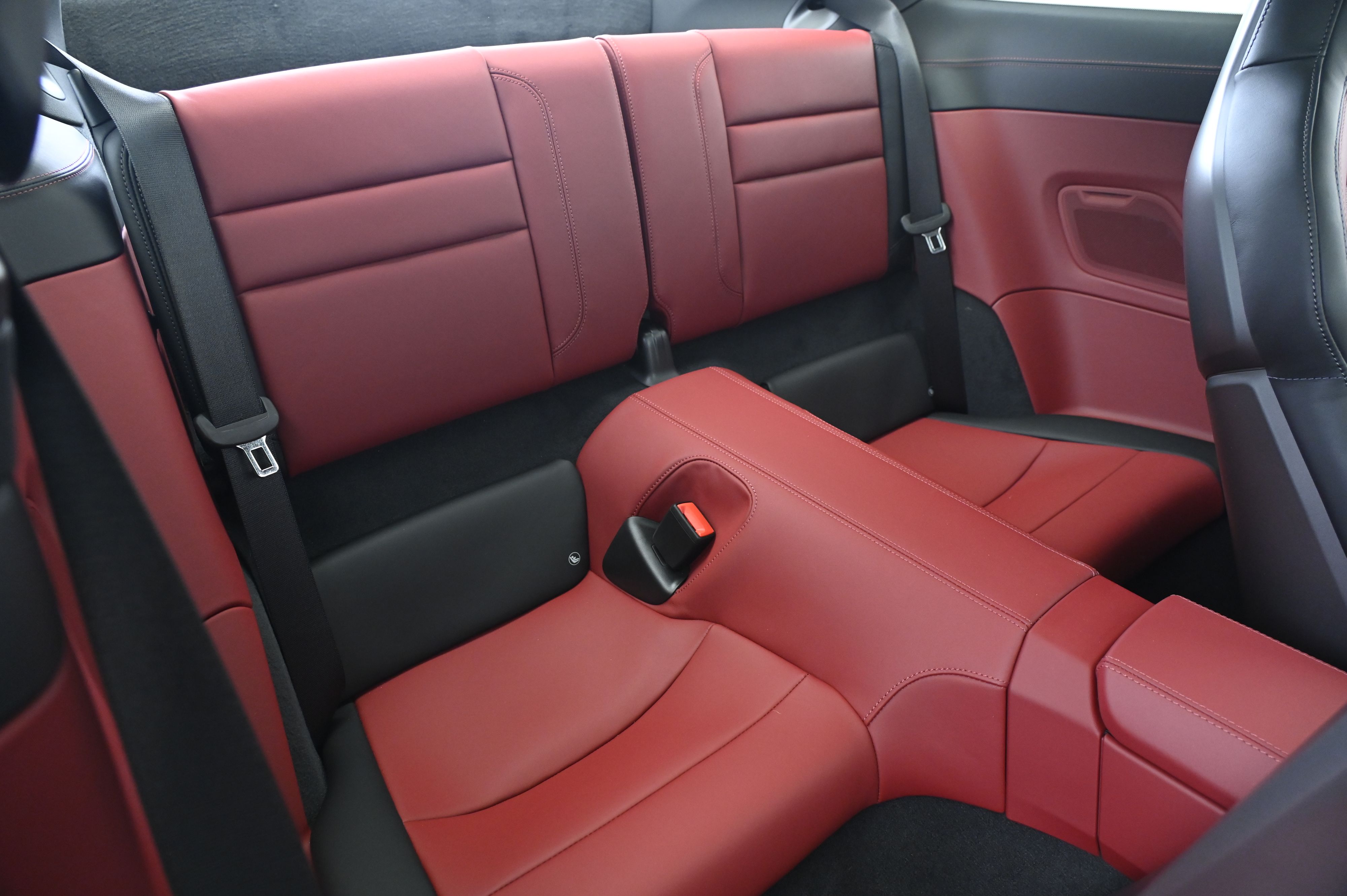 Thumbnail: 2025 Porsche 911 - 21