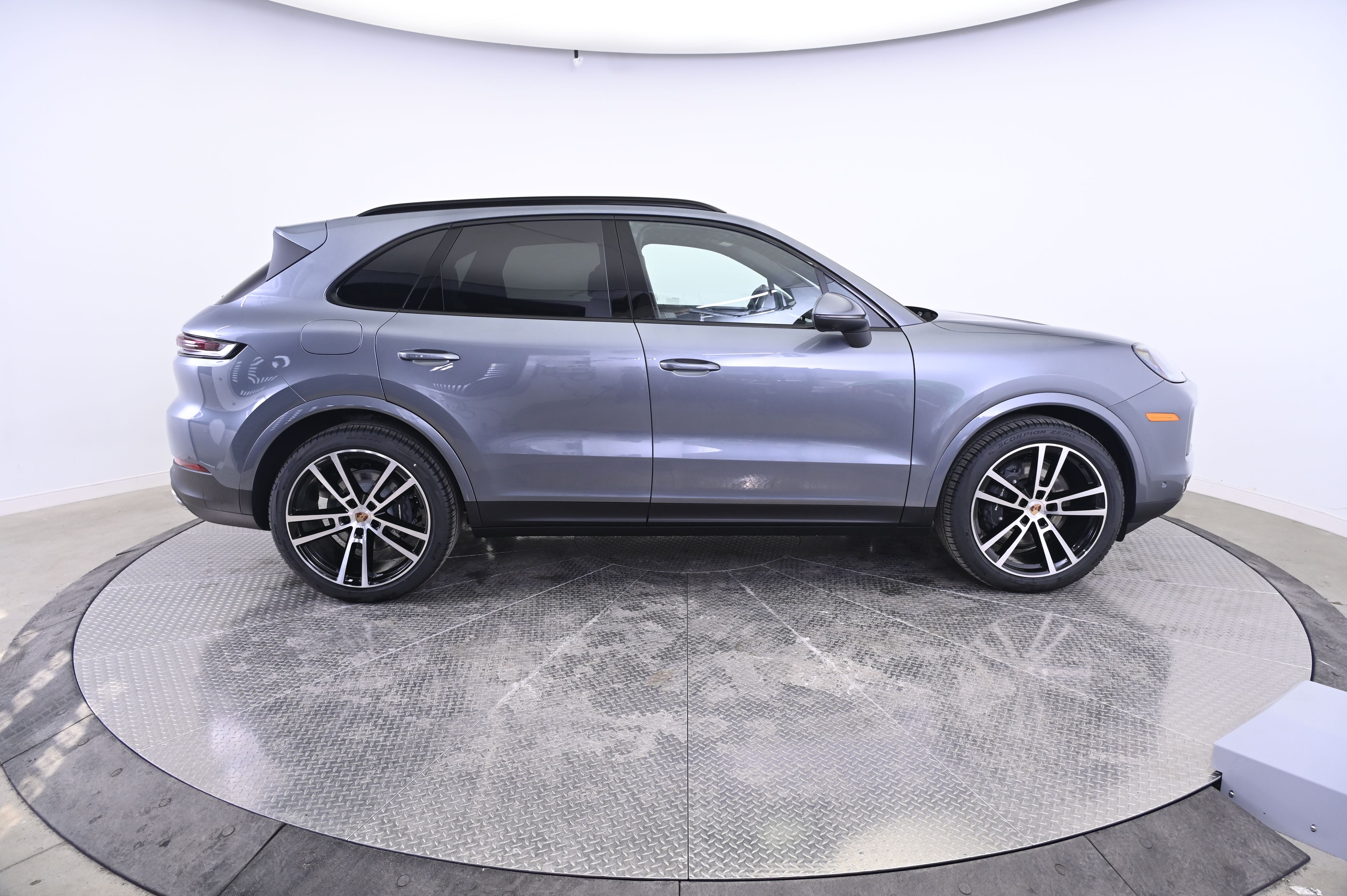 Thumbnail: 2026 Porsche Cayenne - 8