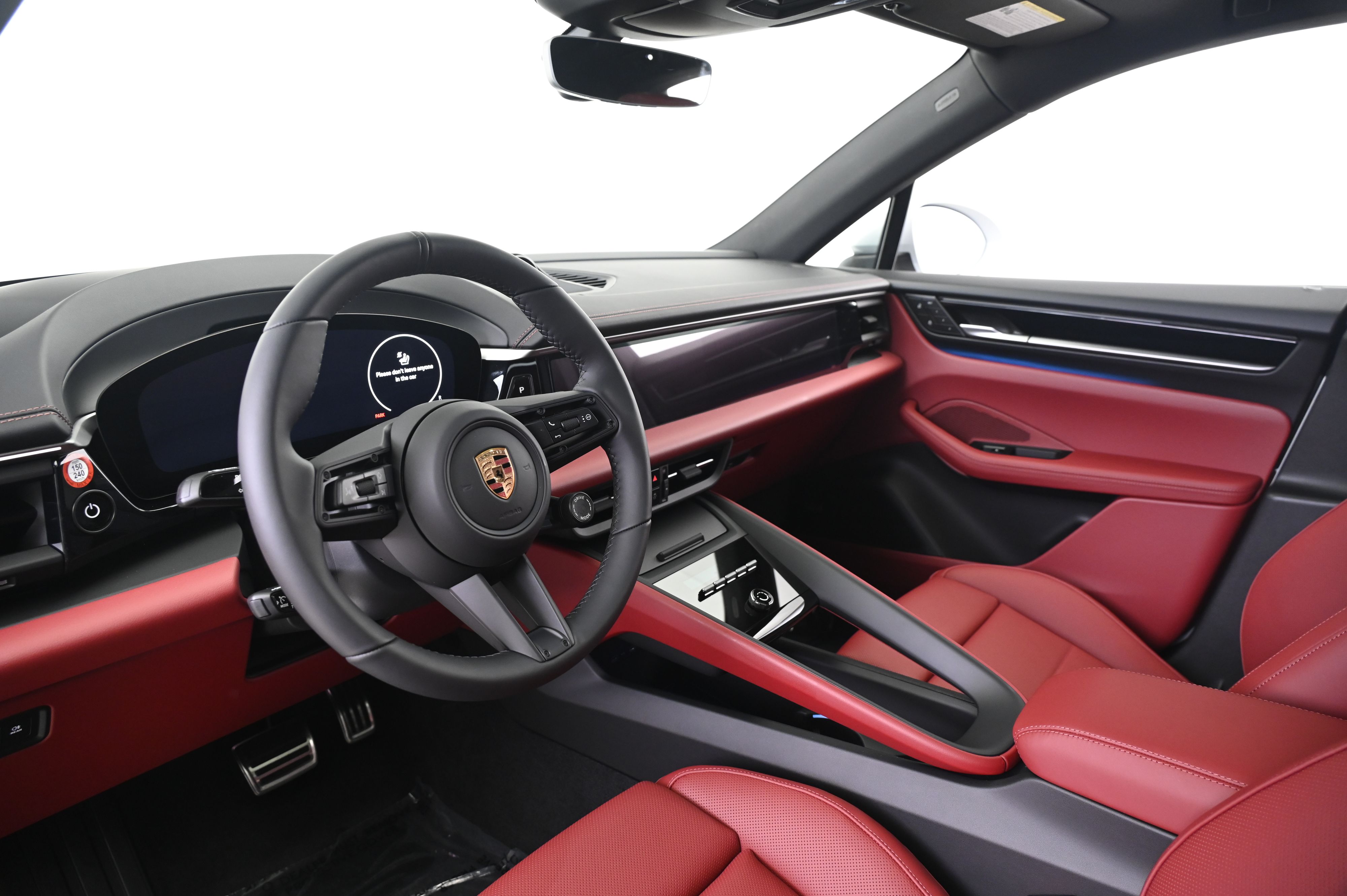 Thumbnail: 2025 Porsche Macan - 29