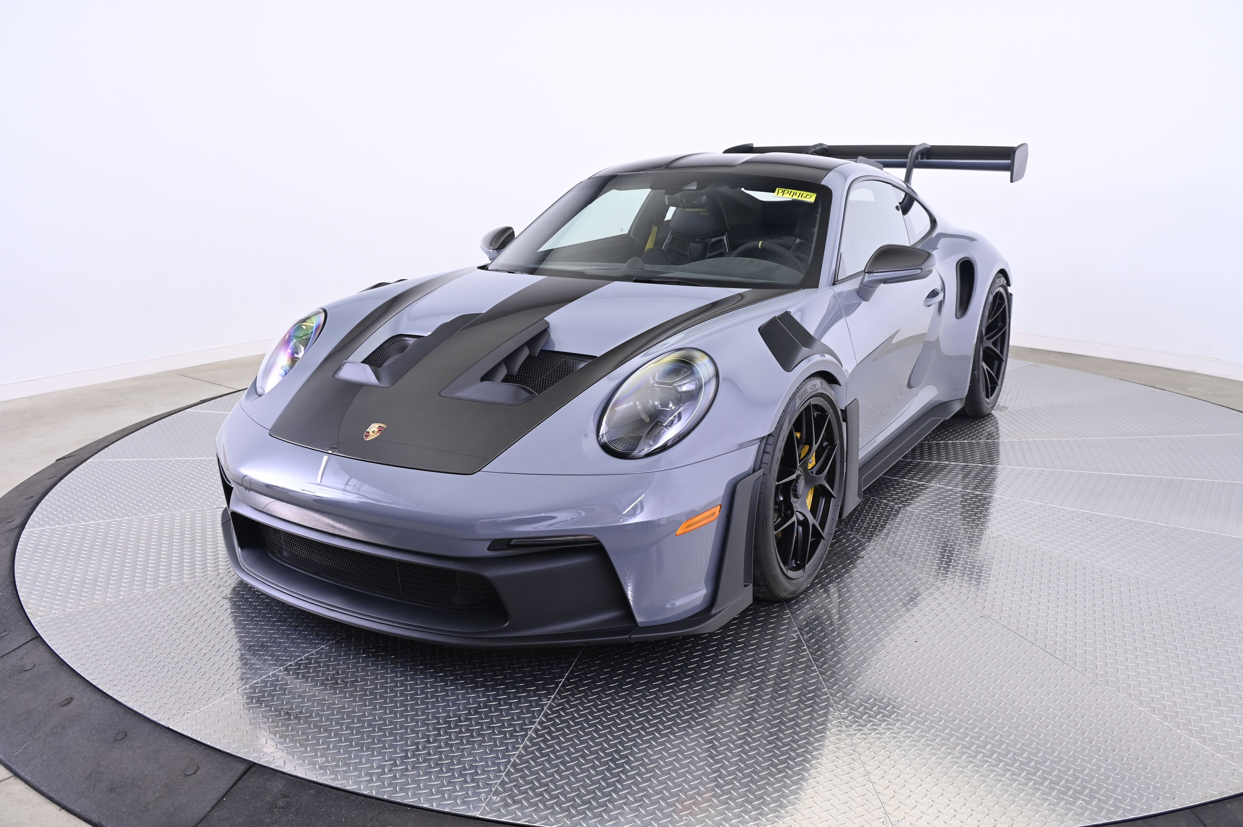 Thumbnail: 2024 Porsche 911 - 1